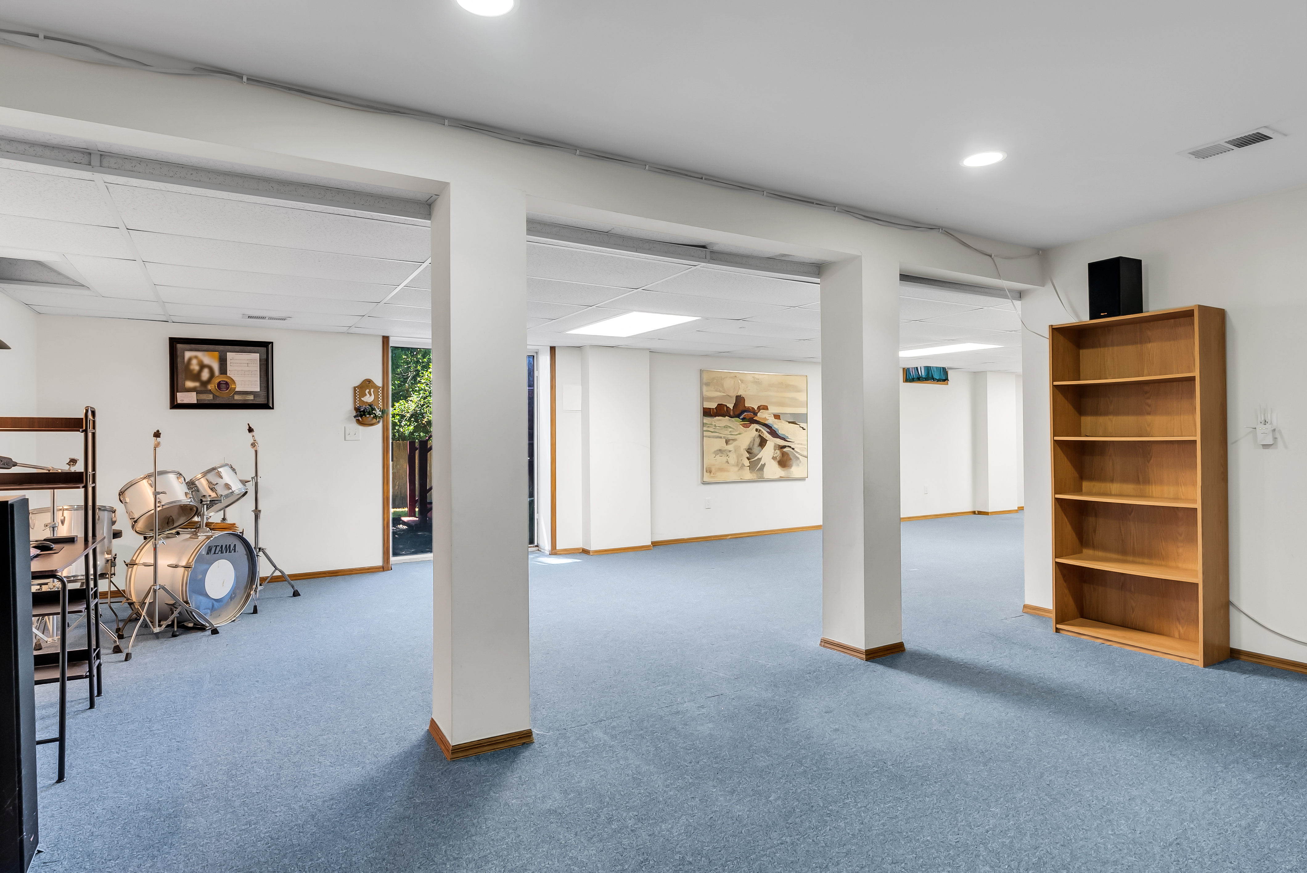  Woodland Hills Colonial Opportunity - 物件實景