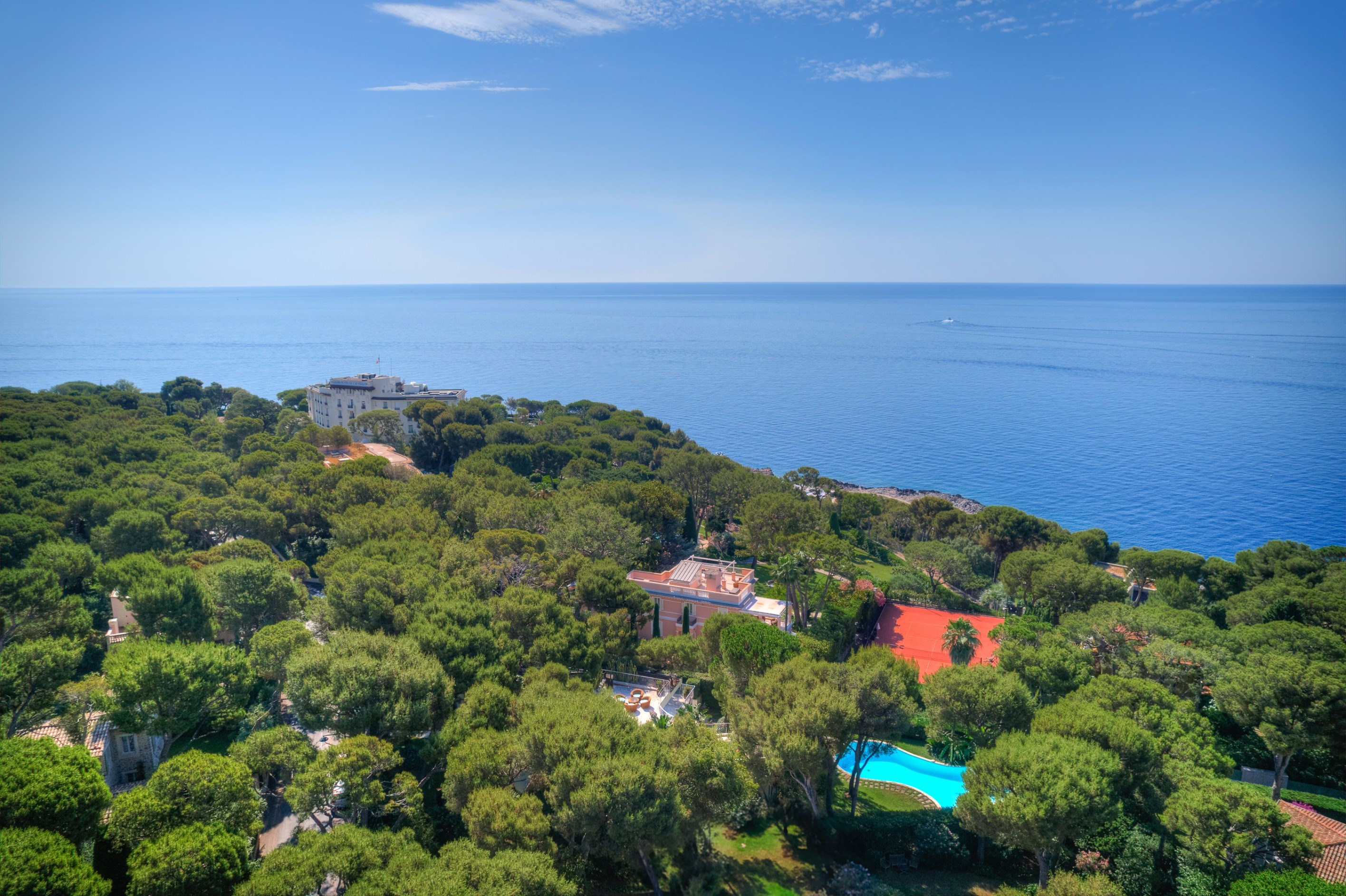  Saint-Jean-Cap-Ferrat contemporary villa with pool, 4 bedrooms and sea glimpse … - 物件實景