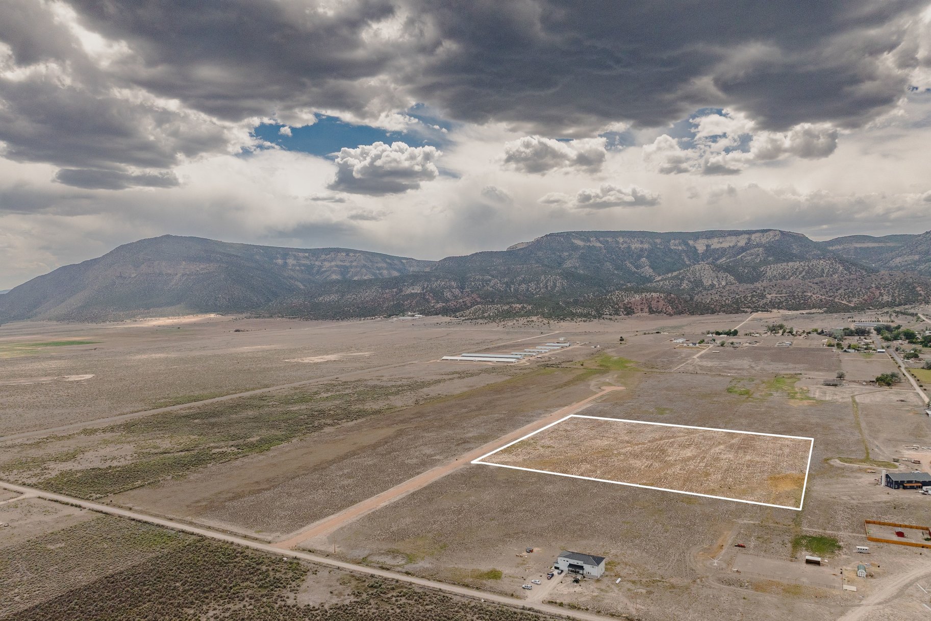  8.5-Acre Lots, No HOA, Stunning Horseshoe Mountain Views - 物件實景