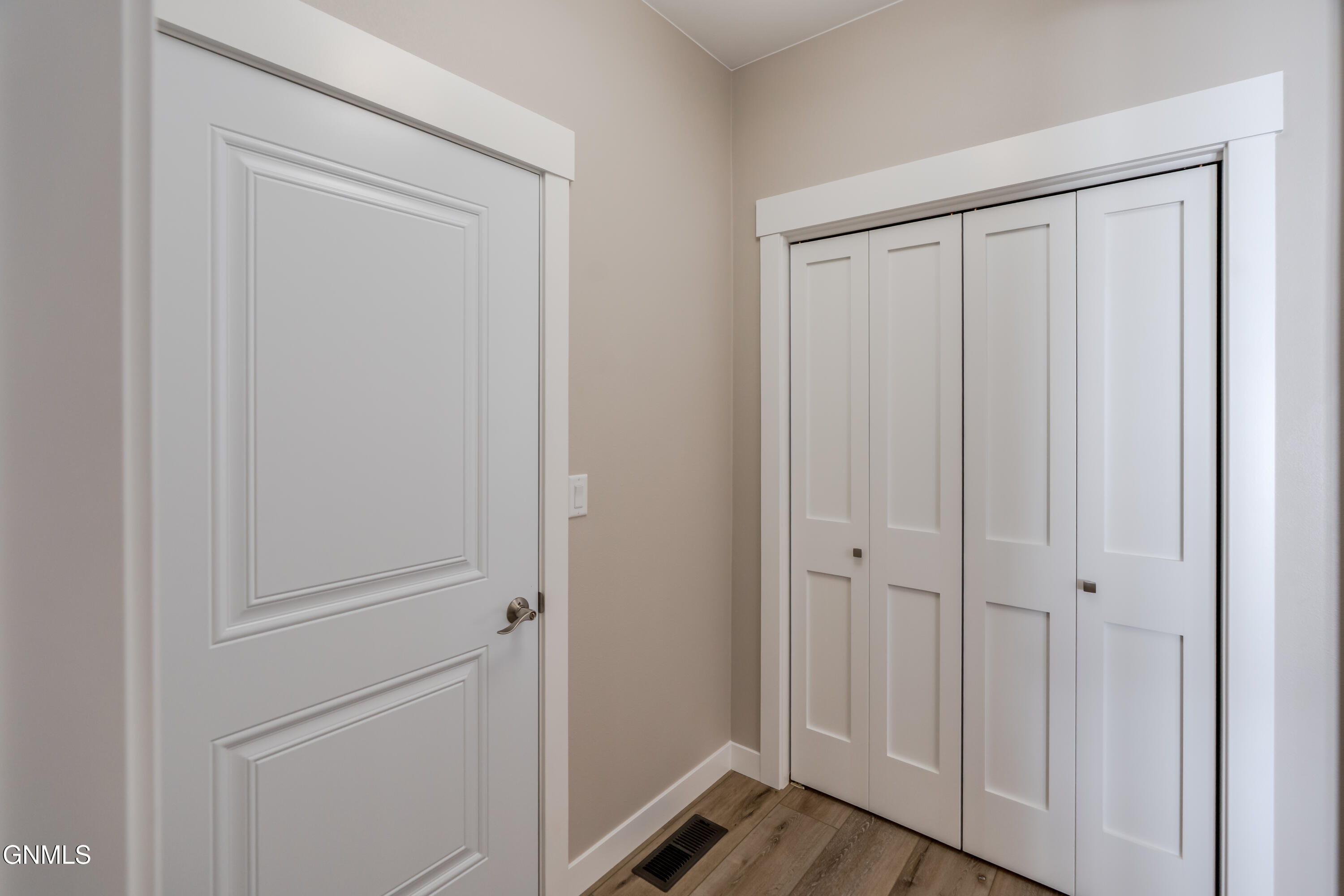 Bismarck, North Dakota, 58504, United States, 3 Bedrooms Bedrooms, ,3 BathroomsBathrooms,Residential,For Sale,2032650
