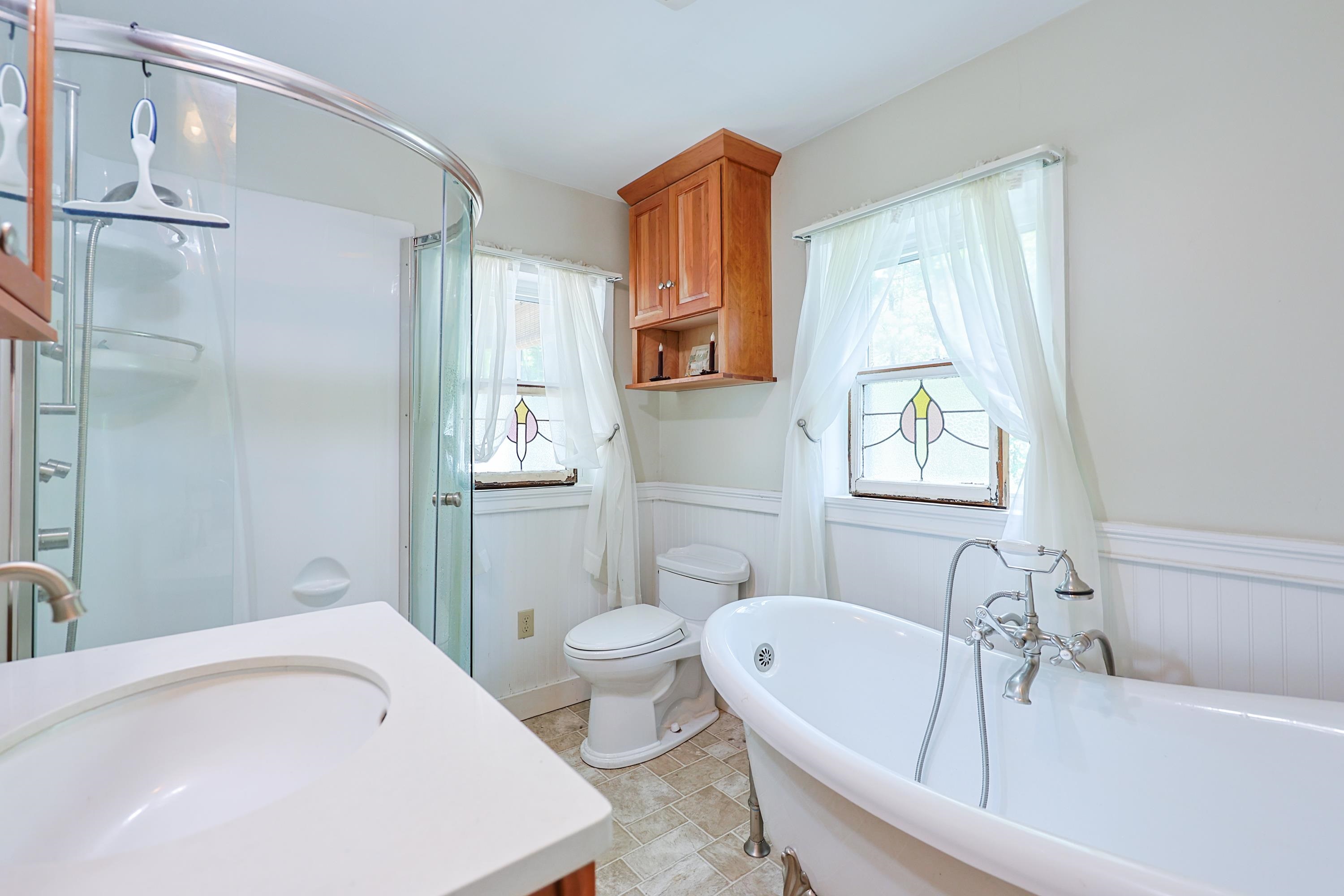 Ossipee, New Hampshire, 03814, United States, 2 Bedrooms Bedrooms, ,2 BathroomsBathrooms,Residential,For Sale,1895643