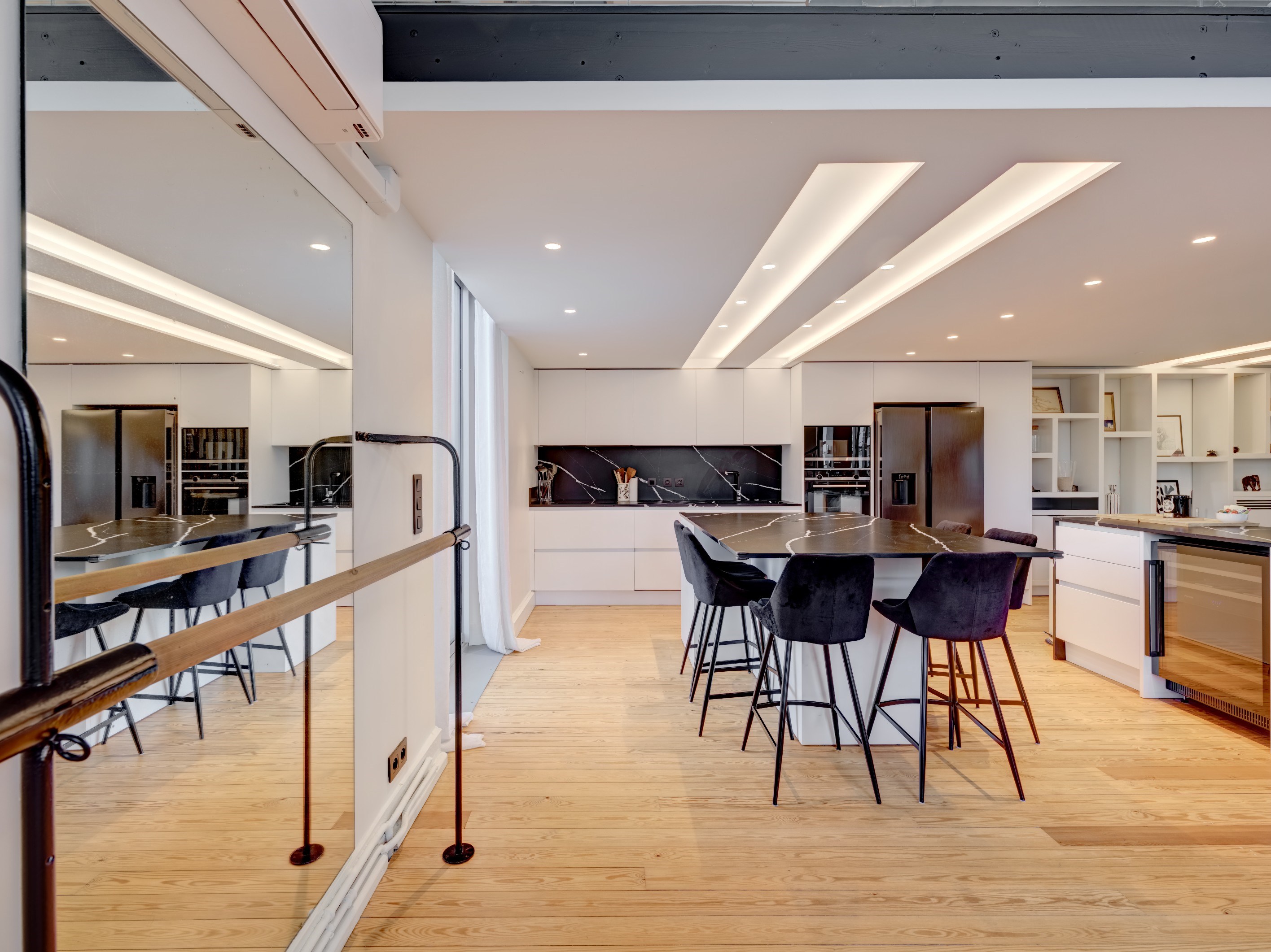  155 sqm Renovated Loft for Sale in Cannes Montfleury, Gallia Residence - 物件實景