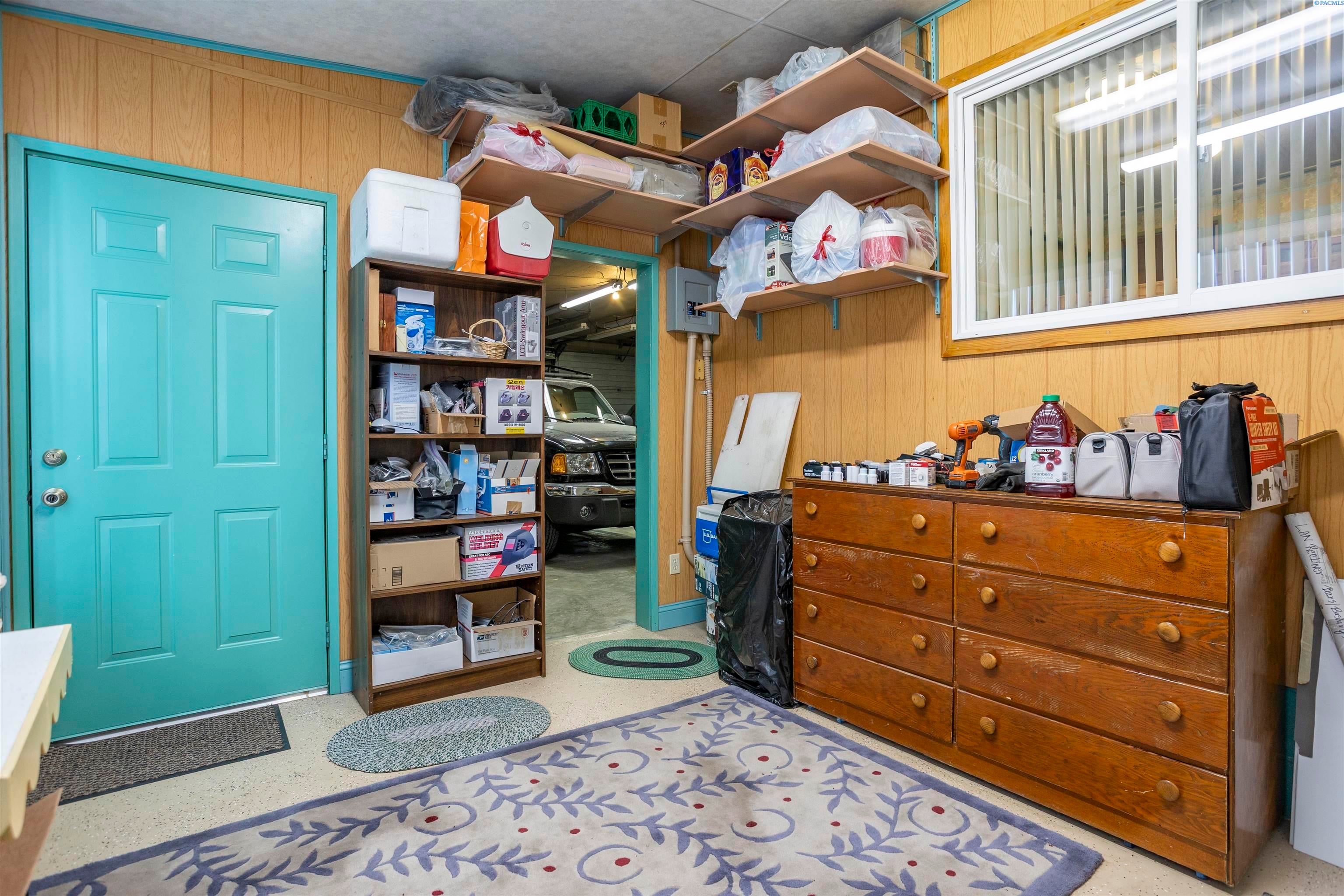 Granger, Washington, 98932, United States, 4 Bedrooms Bedrooms, ,1 BathroomBathrooms,Residential,For Sale,1975233