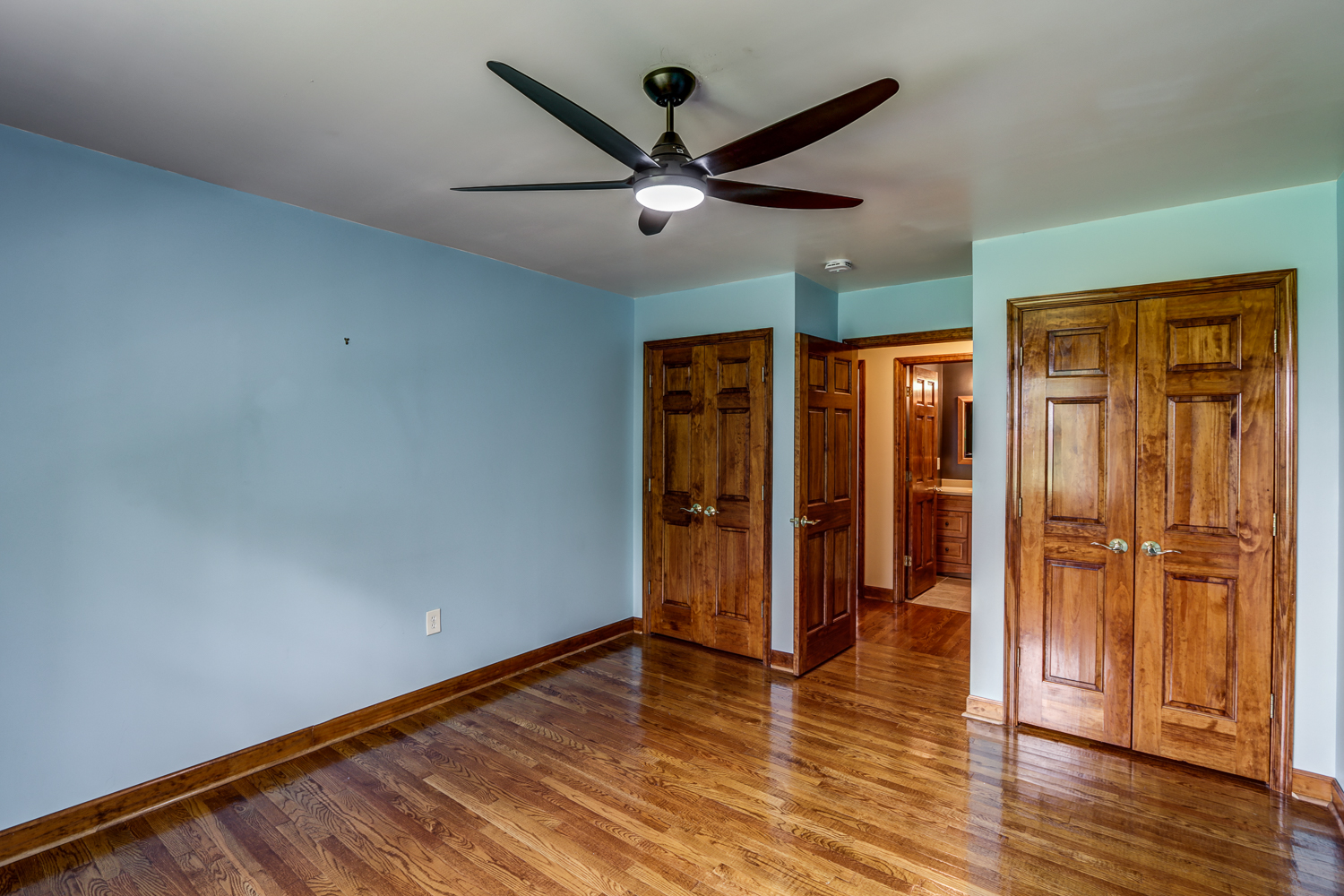 Appomattox, Virginia, 24522, United States, 4 Bedrooms Bedrooms, ,Residential,For Sale,1905819