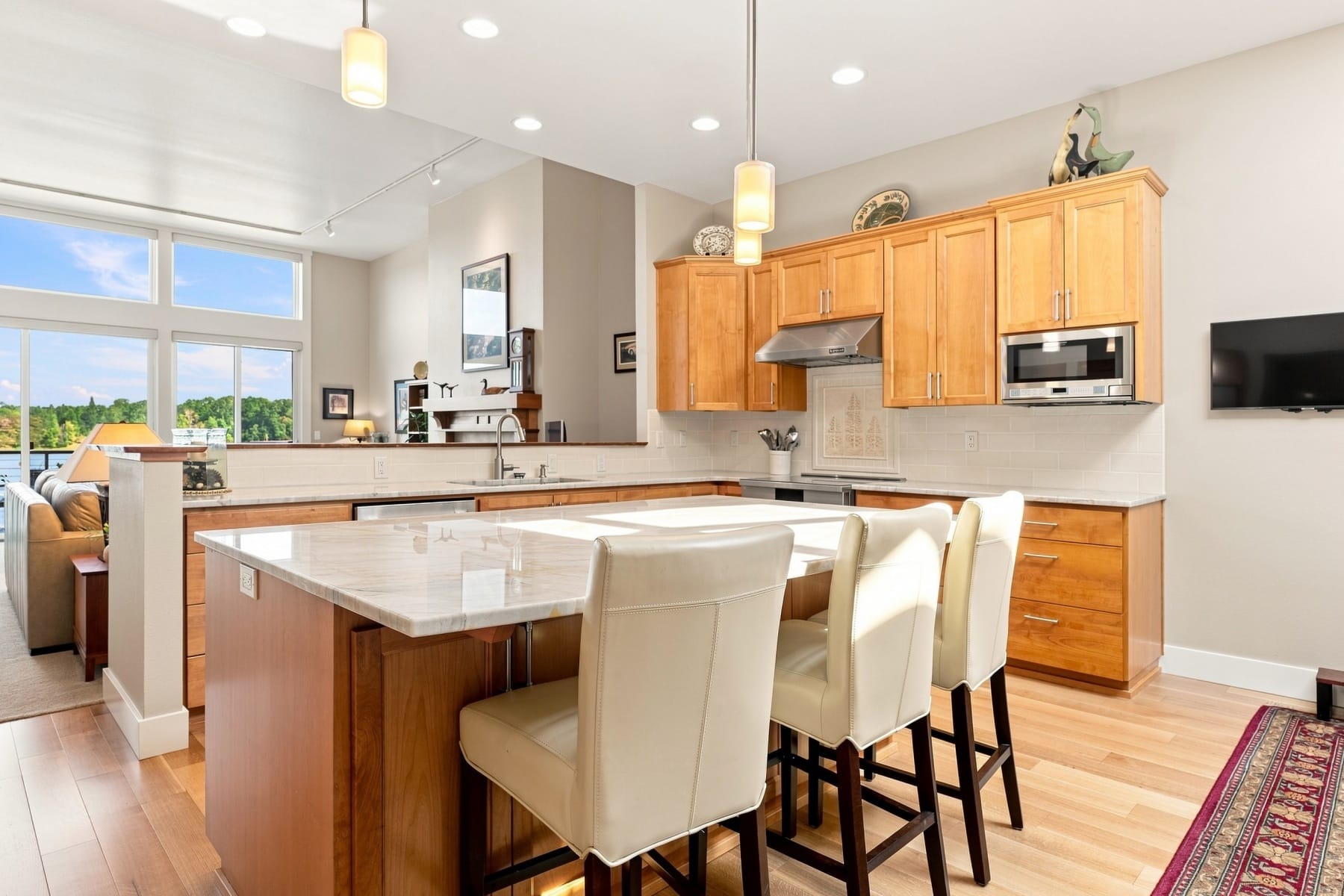  6118 S RIVERPOINT LN Portland, OR 97239 - 物件實景