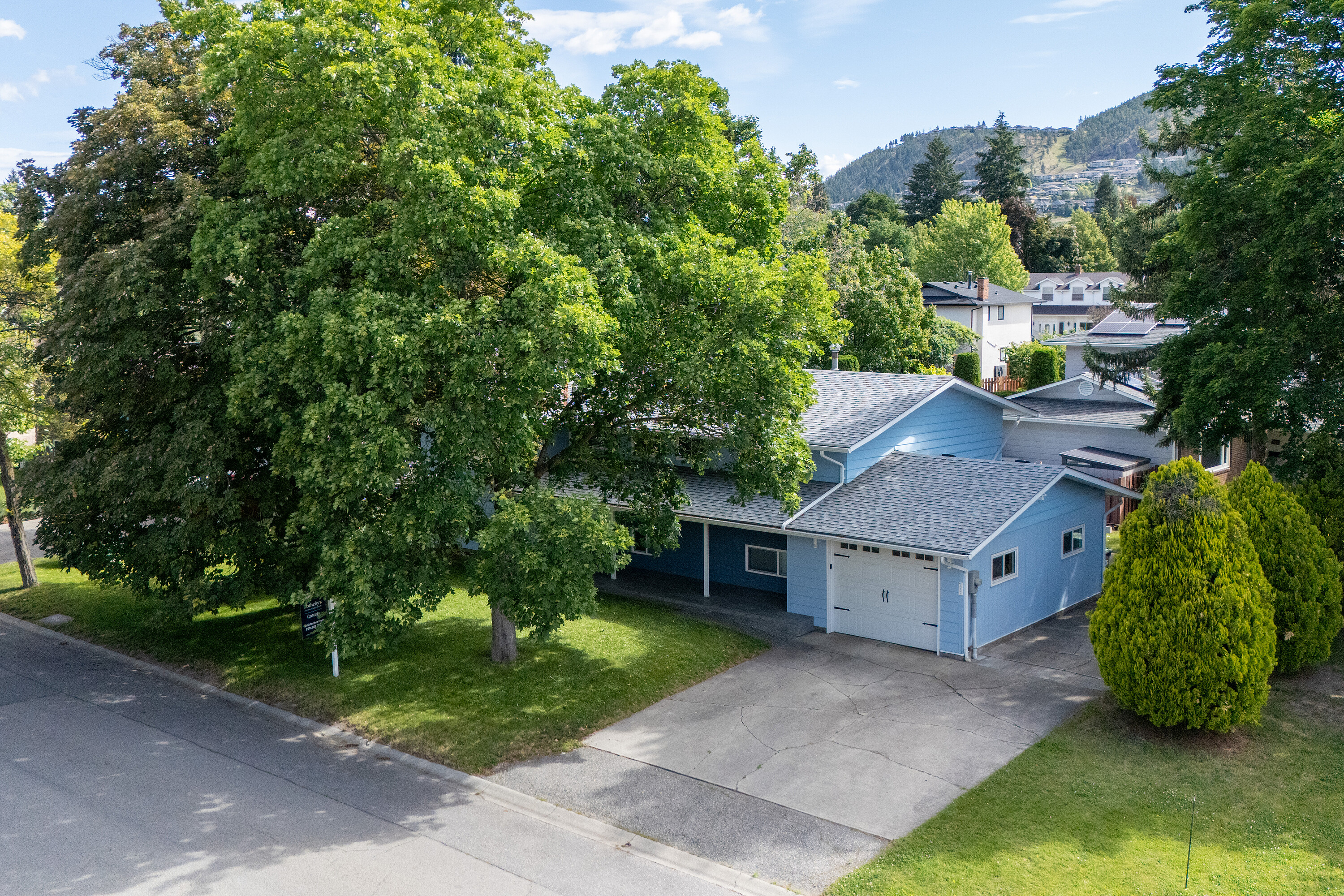  Spacious Glenmore Home - 物件實景