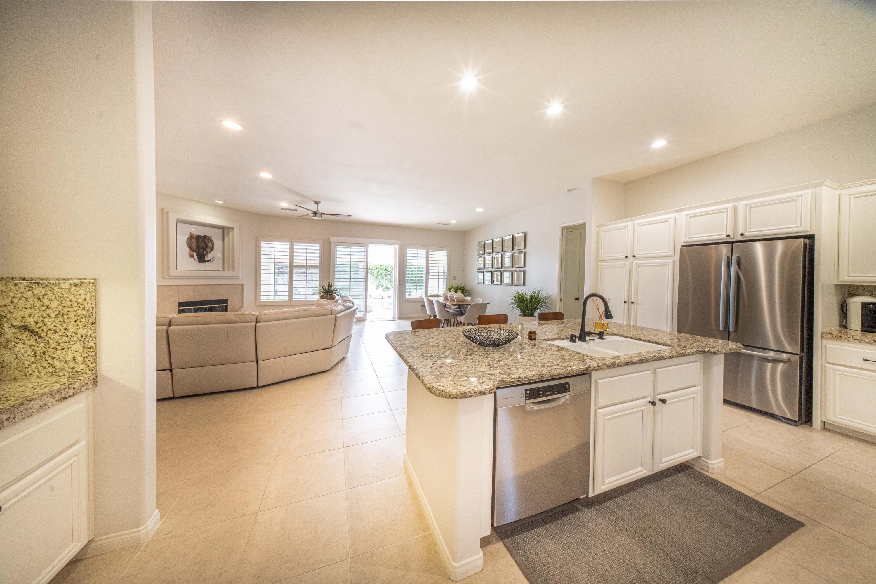 Rancho Mirage, California, 92270, United States, 3 Bedrooms Bedrooms, ,3 BathroomsBathrooms,Residential,For Sale,1991042