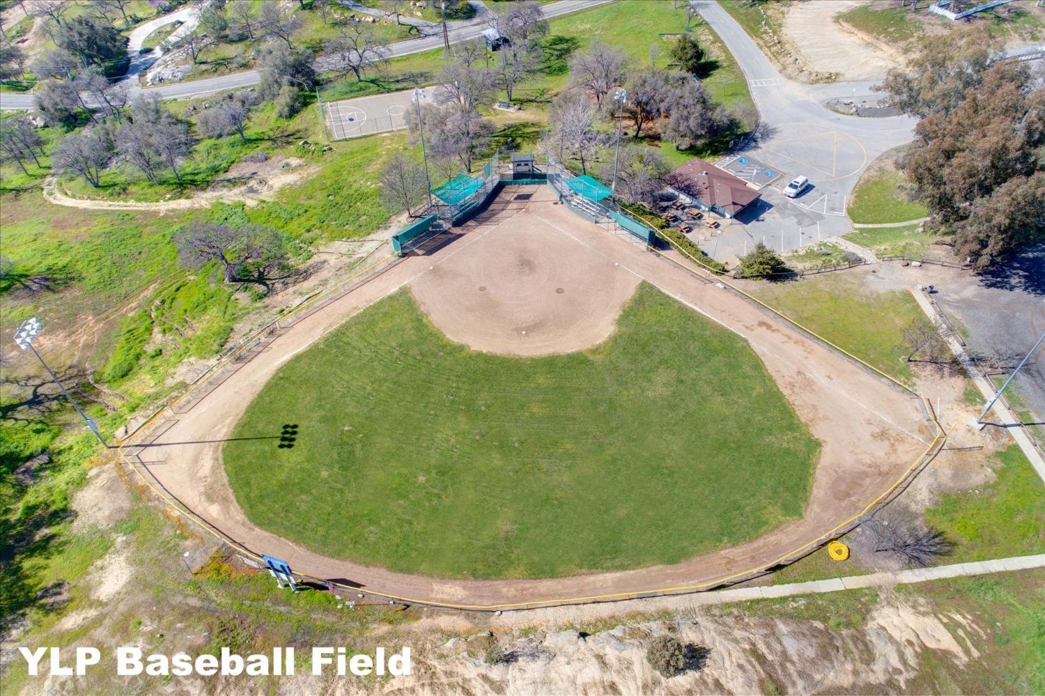 Coarsegold, California, 93614, United States, 4 Bedrooms Bedrooms, ,3 BathroomsBathrooms,Residential,For Sale,1981394