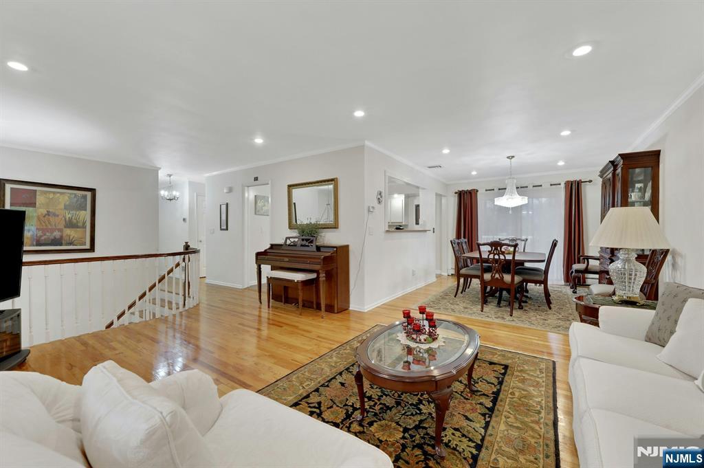 Twp of Washington, New Jersey, 07676, United States, 4 Bedrooms Bedrooms, ,3 BathroomsBathrooms,Residential,For Sale,2001896