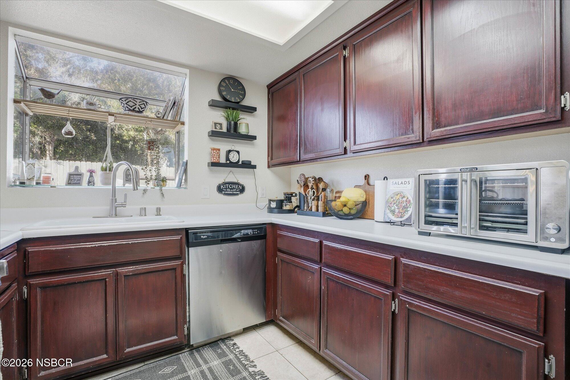 Santa Maria, California, 93455, United States, 3 Bedrooms Bedrooms, ,3 BathroomsBathrooms,Residential,For Sale,2013241