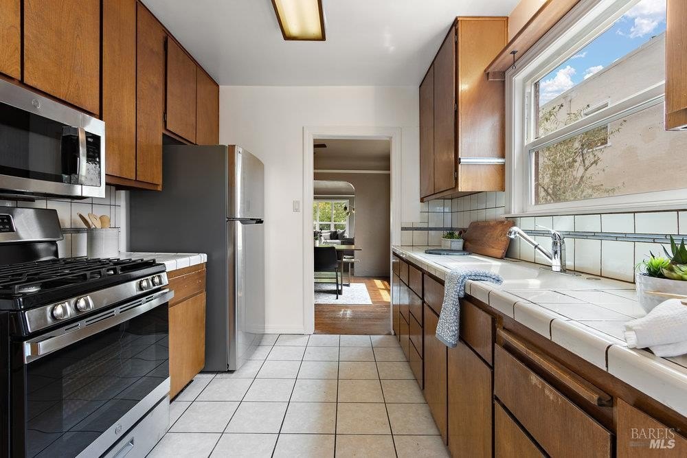 Vallejo, California, 94590, United States, 3 Bedrooms Bedrooms, ,2 BathroomsBathrooms,Residential,For Sale,1901867