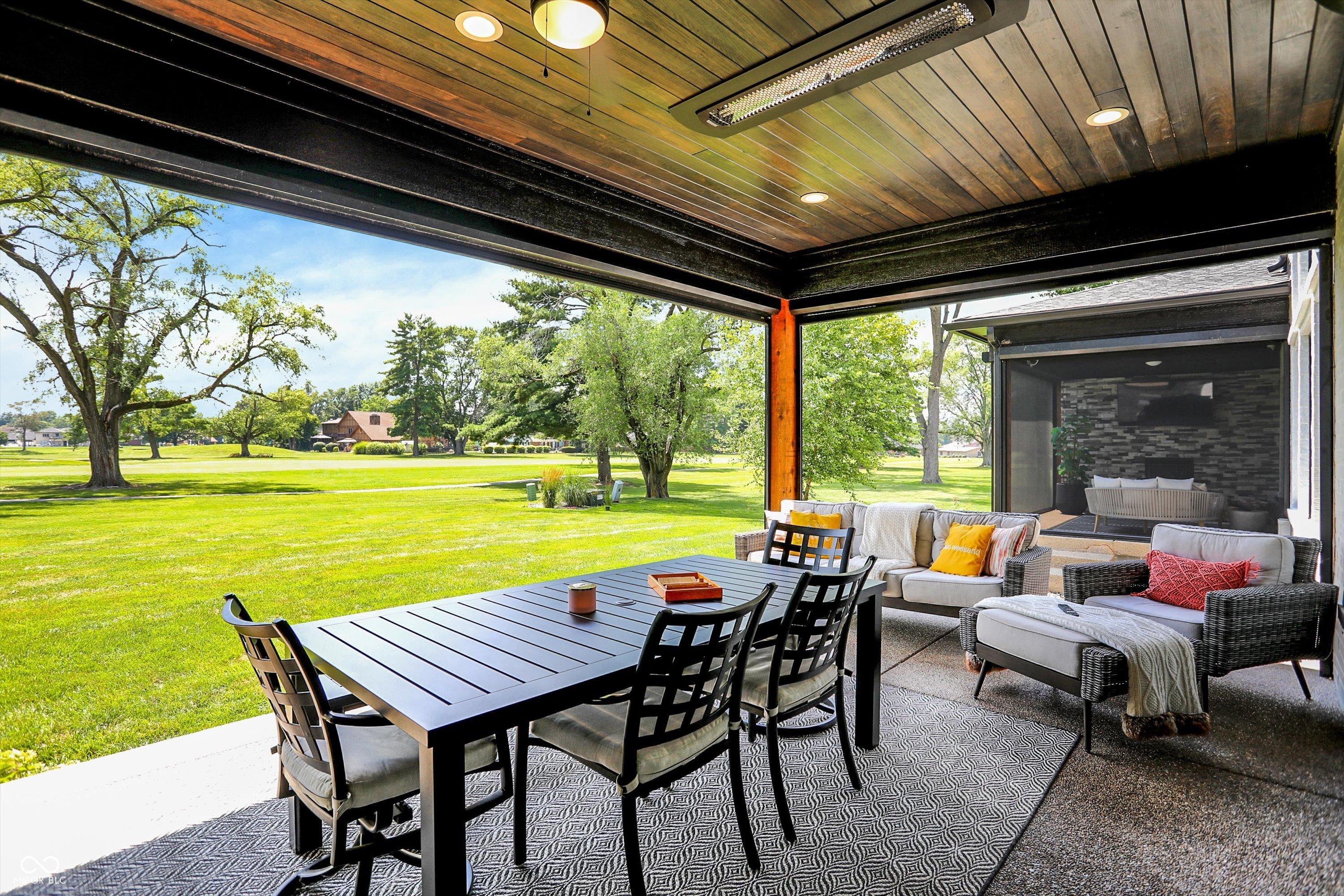 Greenwood, Indiana, 46143, United States, 4 Bedrooms Bedrooms, ,4 BathroomsBathrooms,Residential,For Sale,2020245