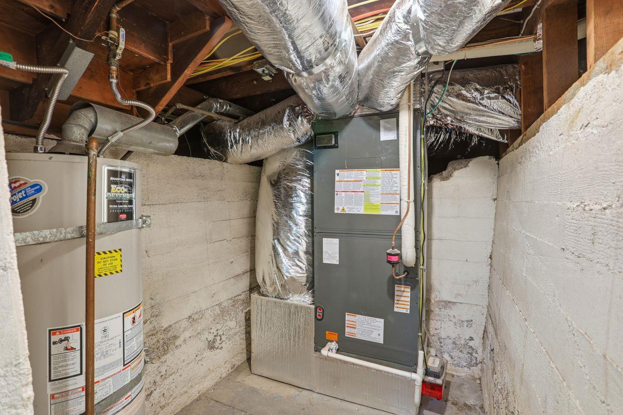 San Jose, California, 95126, United States, 4 Bedrooms Bedrooms, ,3 BathroomsBathrooms,Residential,For Sale,1988226