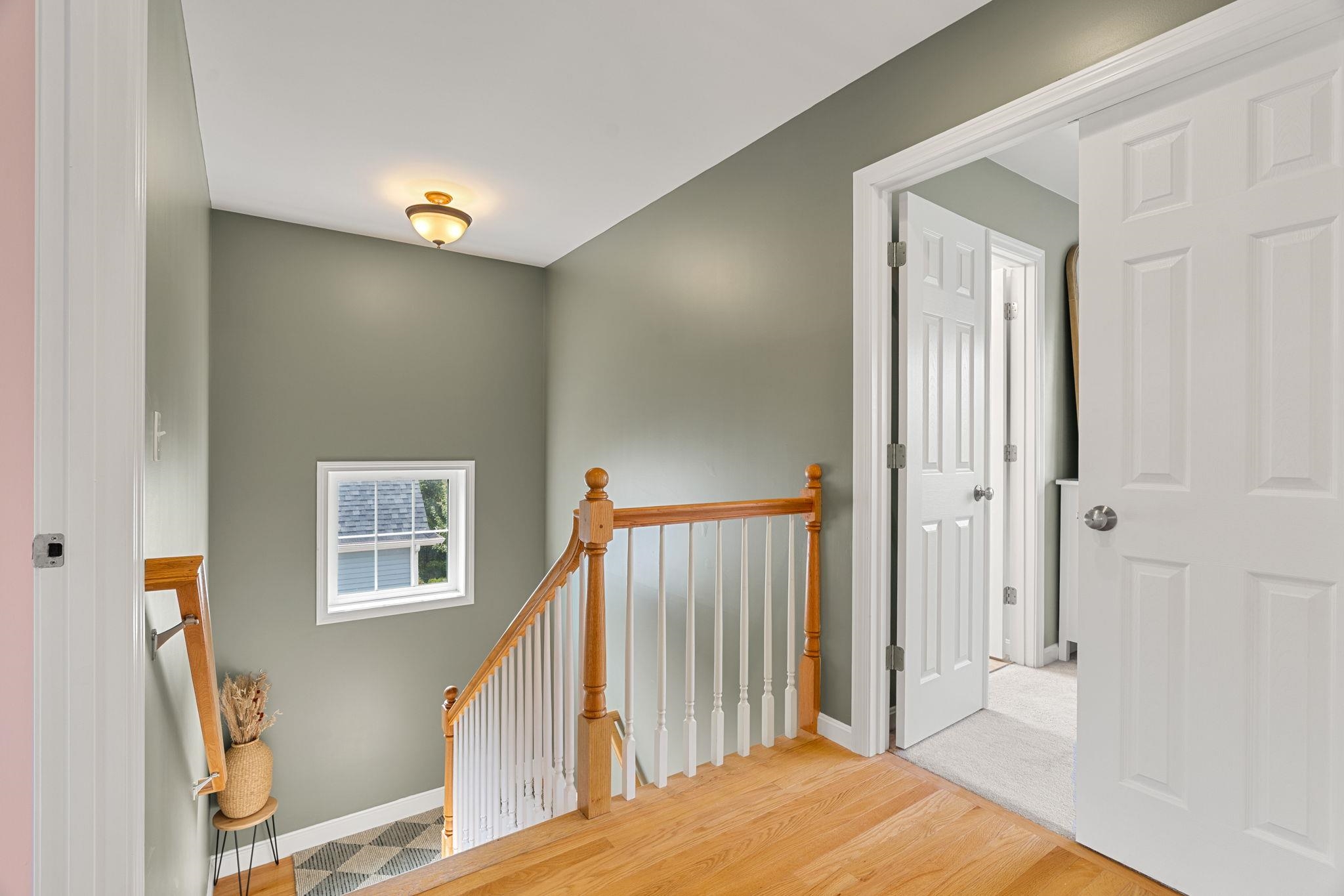 Dover, New Hampshire, 03820, United States, 4 Bedrooms Bedrooms, ,3 BathroomsBathrooms,Residential,For Sale,1941678