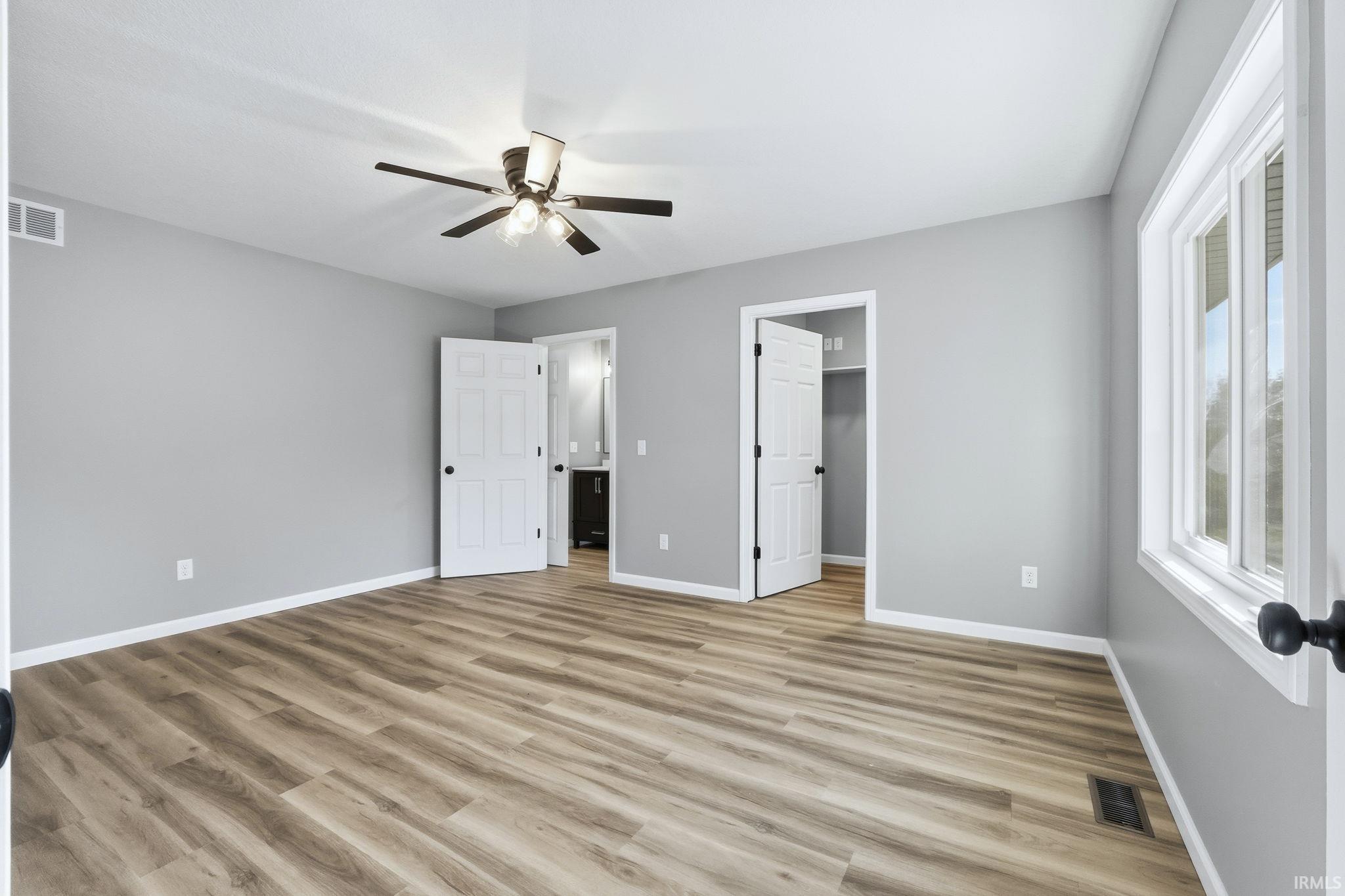 Churubusco, Indiana, 46723, United States, 3 Bedrooms Bedrooms, ,3 BathroomsBathrooms,Residential,For Sale,1987085