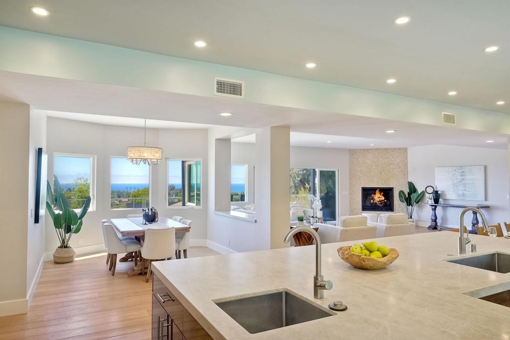1669 Burgundy Rd., Encinitas, California, 92024, United States, 6 Bedrooms Bedrooms, ,5 BathroomsBathrooms,Residential,For Sale,1669 Burgundy Rd.,1537433