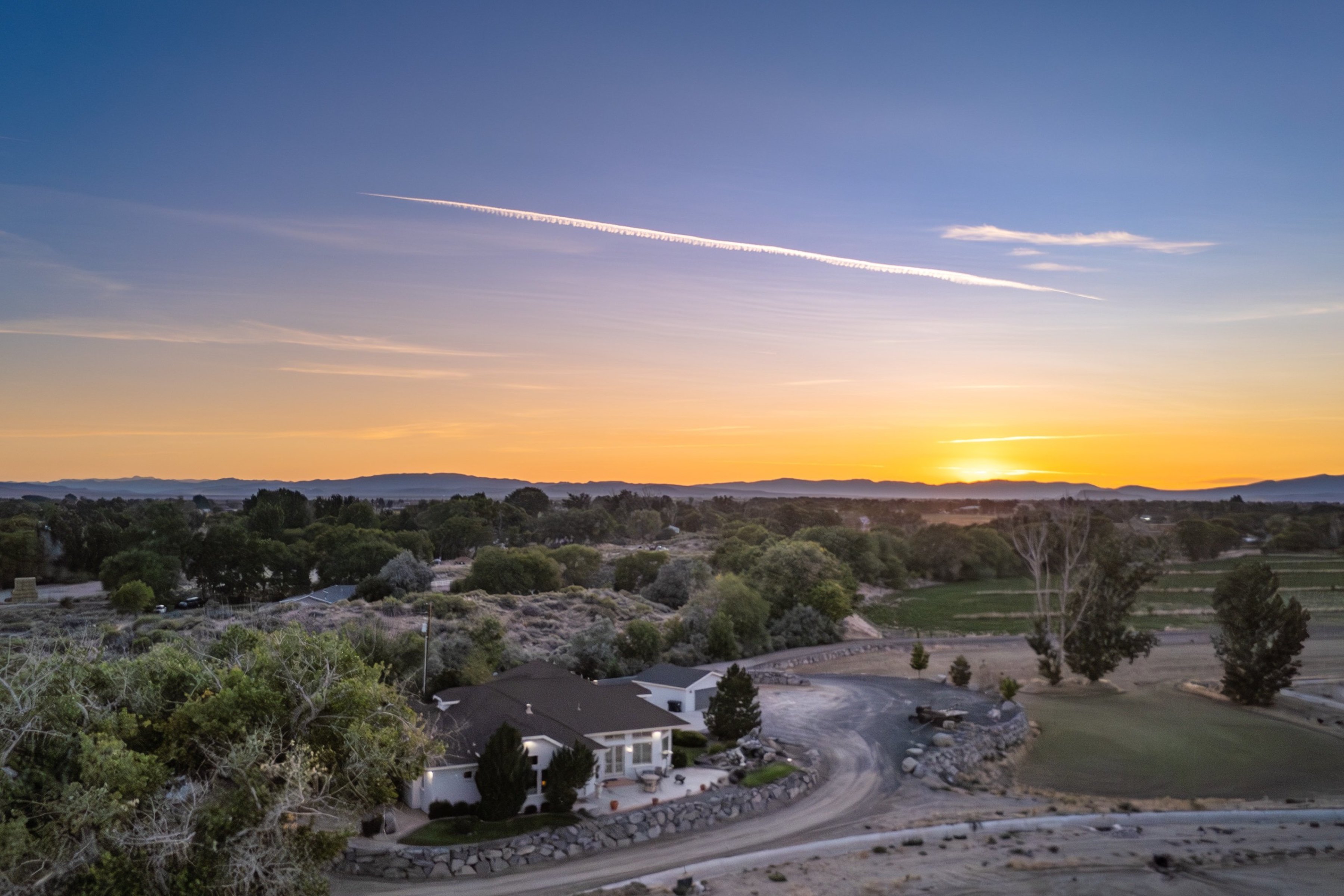  Extraordinary Fallon Estate, now offered with additional acreage - 物件實景