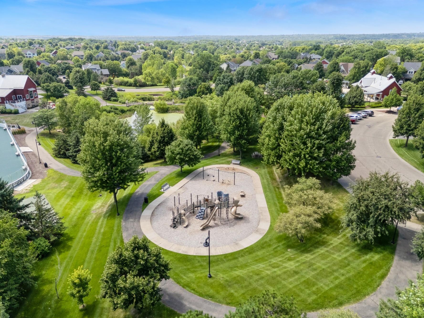 Woodbury, Minnesota, 55129, United States, 5 Bedrooms Bedrooms, ,3 BathroomsBathrooms,Residential,For Sale,1917665