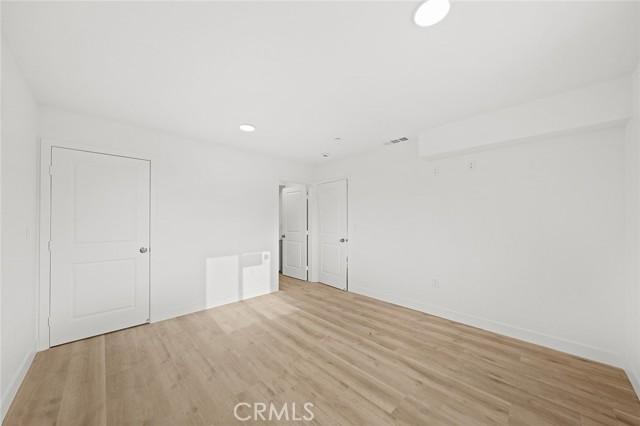 Los Angeles, California, 90011, United States, ,Residential,For Sale,1987008