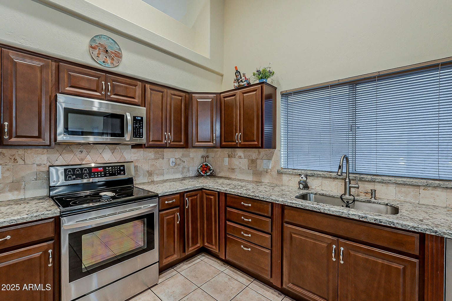 Mesa, Arizona, 85215, United States, 4 Bedrooms Bedrooms, ,2 BathroomsBathrooms,Residential,For Sale,1994207