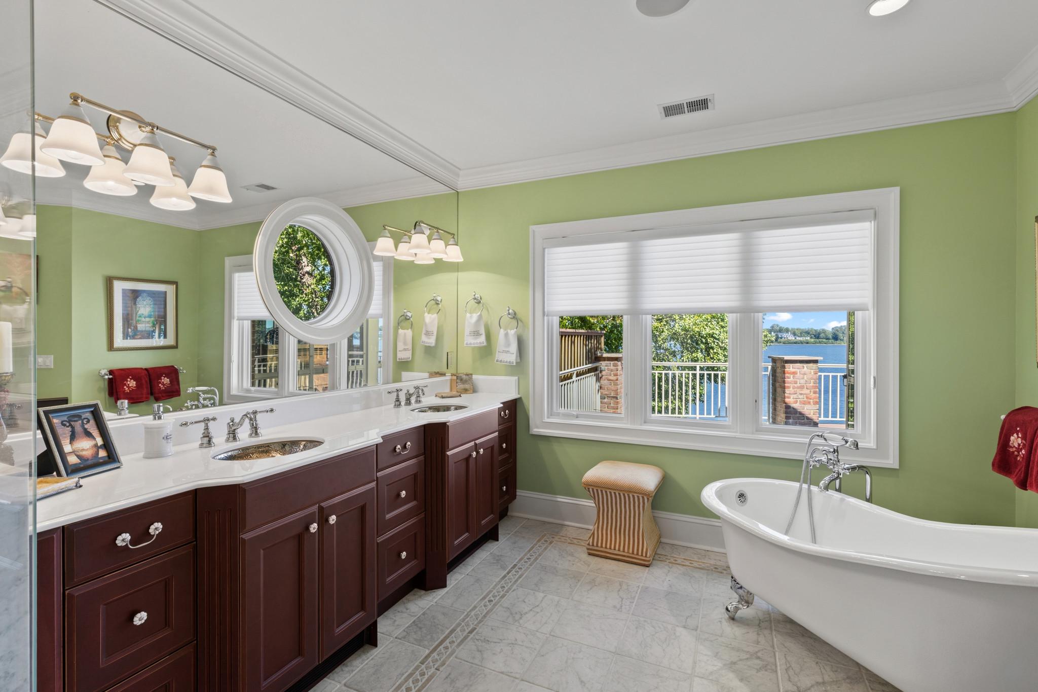  720 South River Landing Road, Edgewater, MD, 21037 - 物件實景