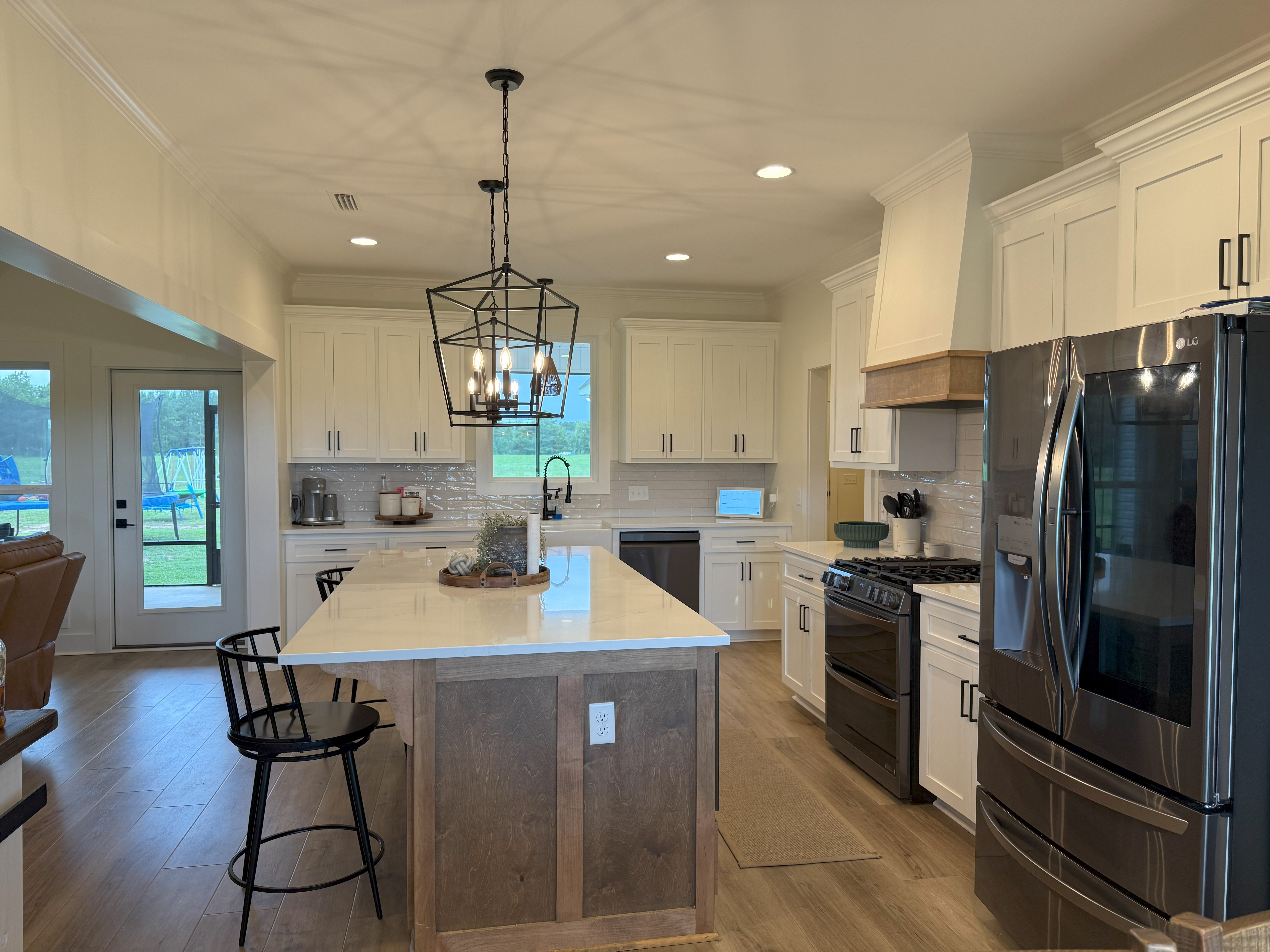 Headland, Alabama, 36345, United States, 4 Bedrooms Bedrooms, ,4 BathroomsBathrooms,Residential,For Sale,1977217