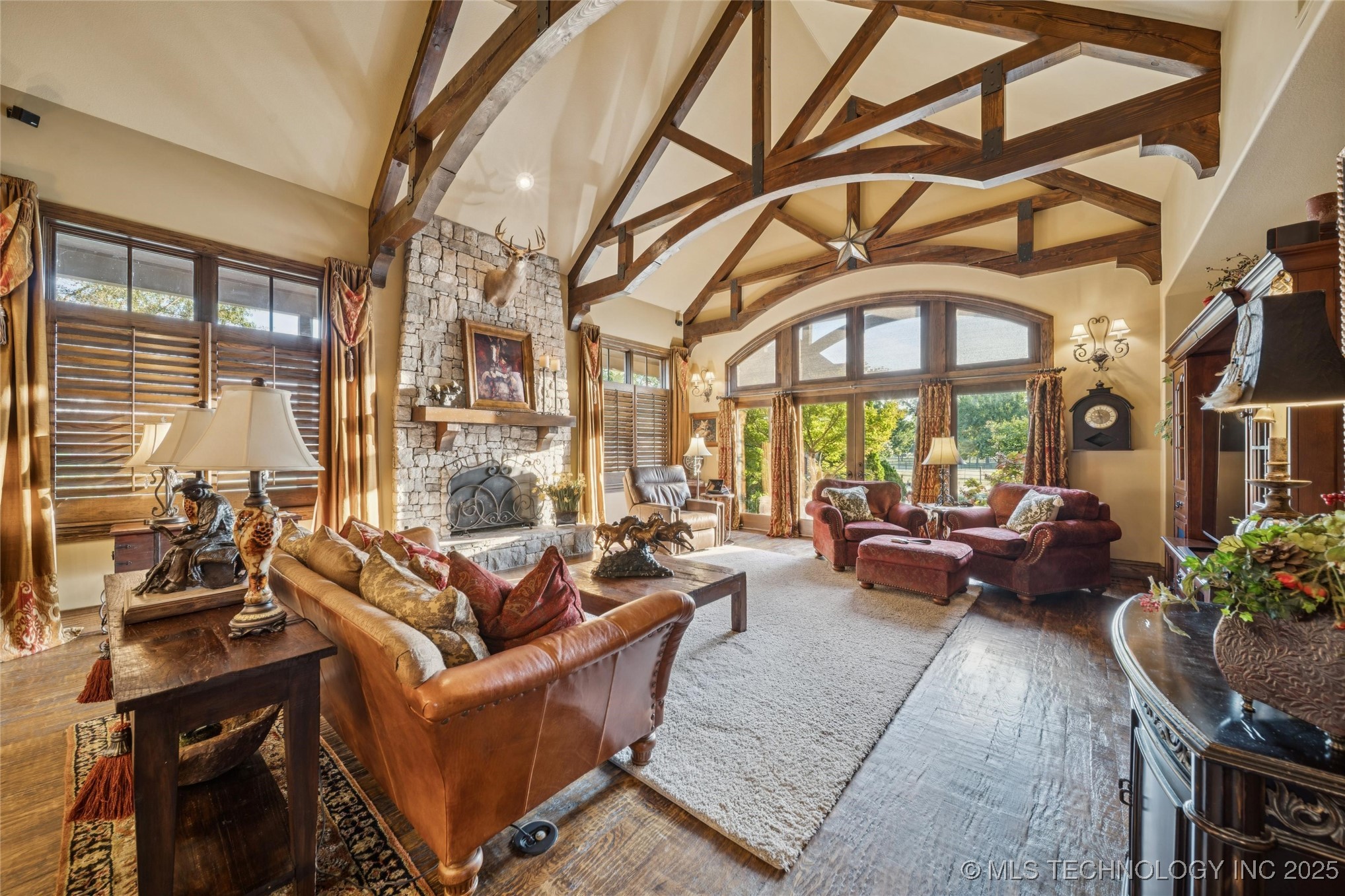 Mounds, Oklahoma, 74047, United States, 4 Bedrooms Bedrooms, ,6 BathroomsBathrooms,Residential,For Sale,1960960