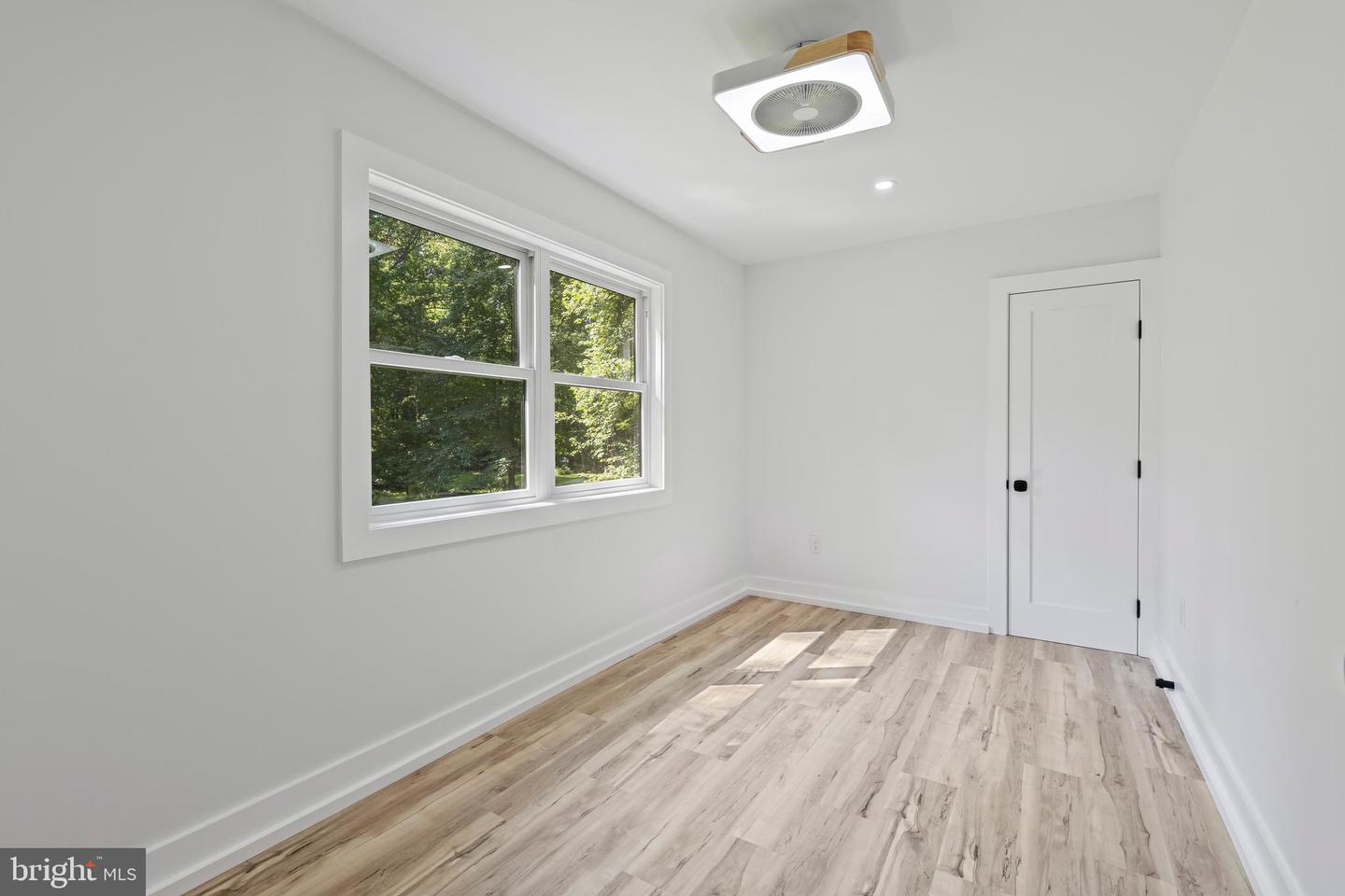 Annapolis, Maryland, 21401, United States, 5 Bedrooms Bedrooms, ,4 BathroomsBathrooms,Residential,For Sale,1942108