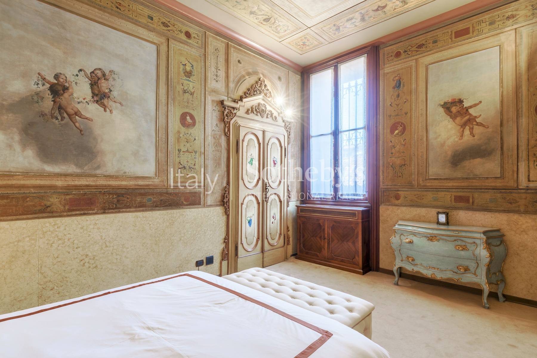  Iconic frescoed residence with terrace in Piazza delle Erbe - 物件實景