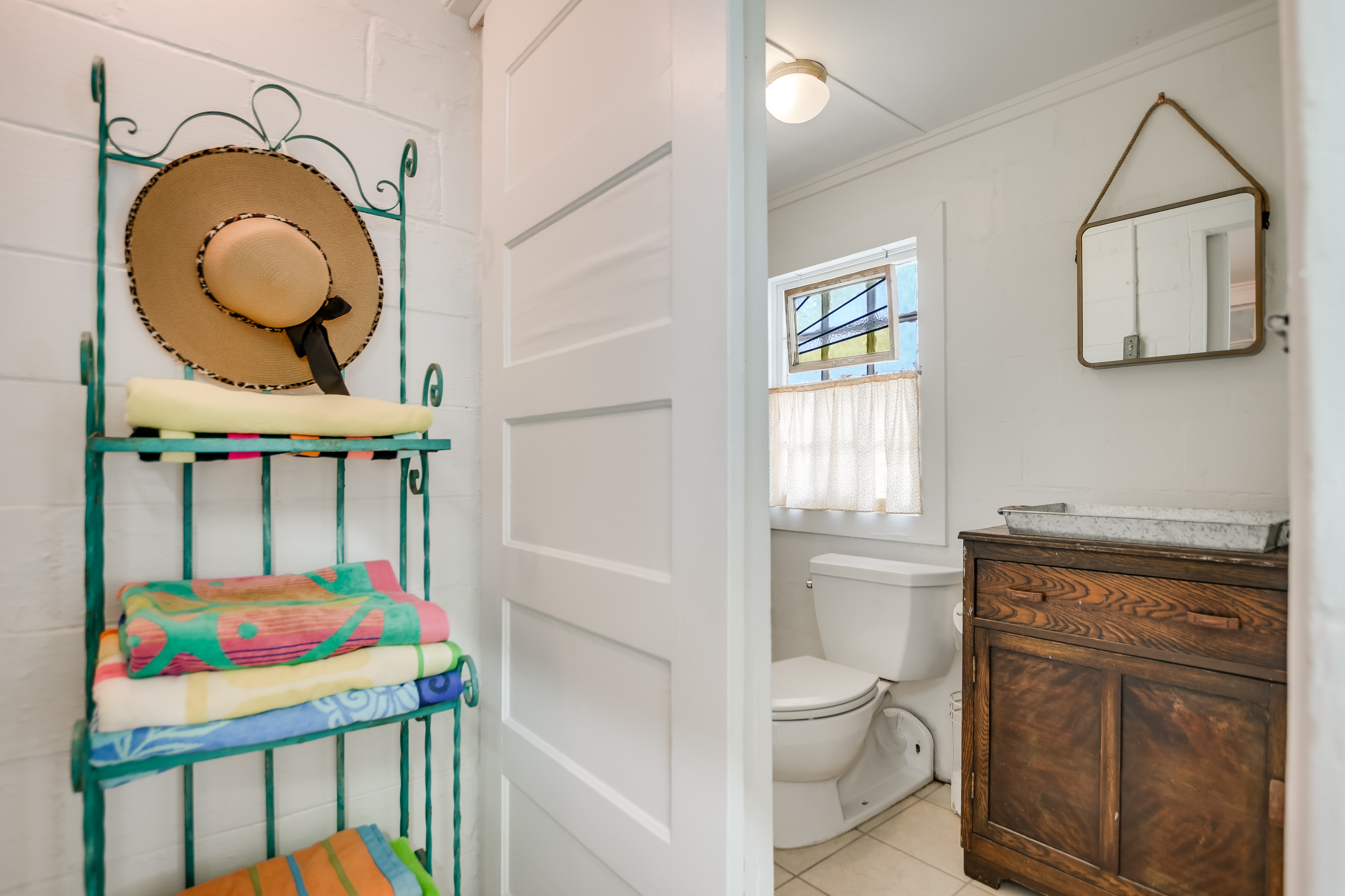  JUST LISTED - Charming lakefront retreat on Lake Travis - 物件實景