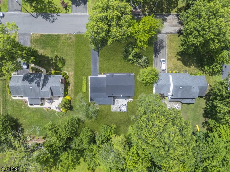 Berkeley Heights Twp., New Jersey, 07922, United States, 5 Bedrooms Bedrooms, ,3 BathroomsBathrooms,Residential,For Sale,1927400
