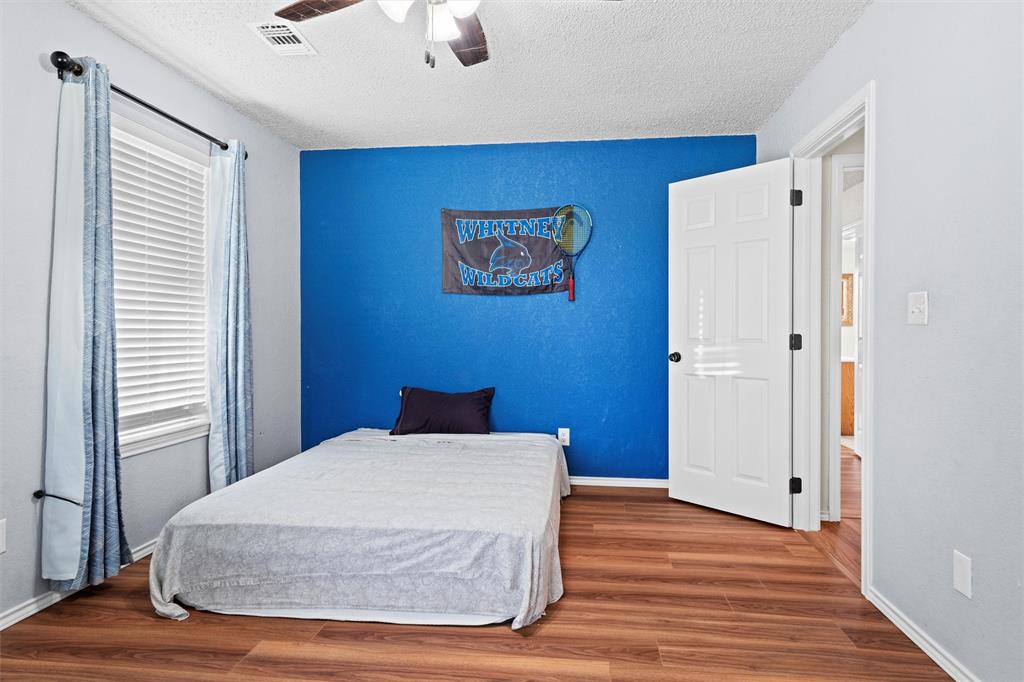 Whitney, Texas, 76692, United States, 4 Bedrooms Bedrooms, ,3 BathroomsBathrooms,Residential,For Sale,1890428