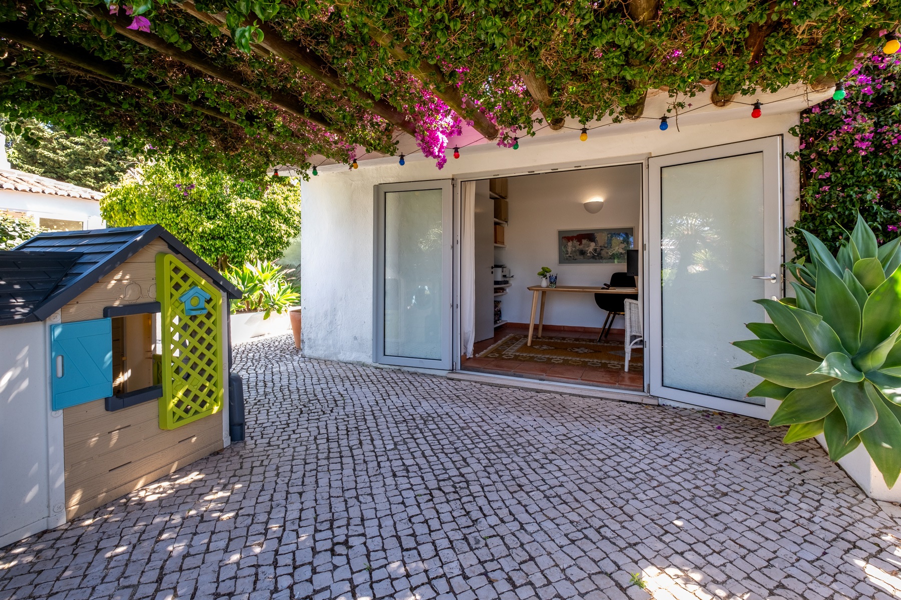  Detached house, 7 bedrooms, for Sale - 物件實景