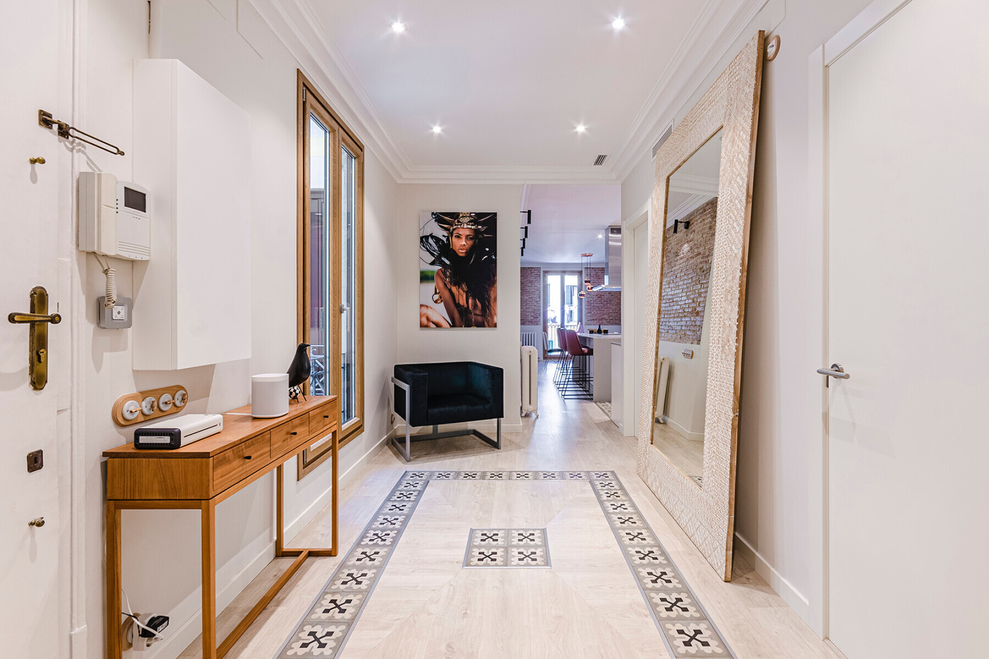 Contemporary elegance with a terrace in the heart of l