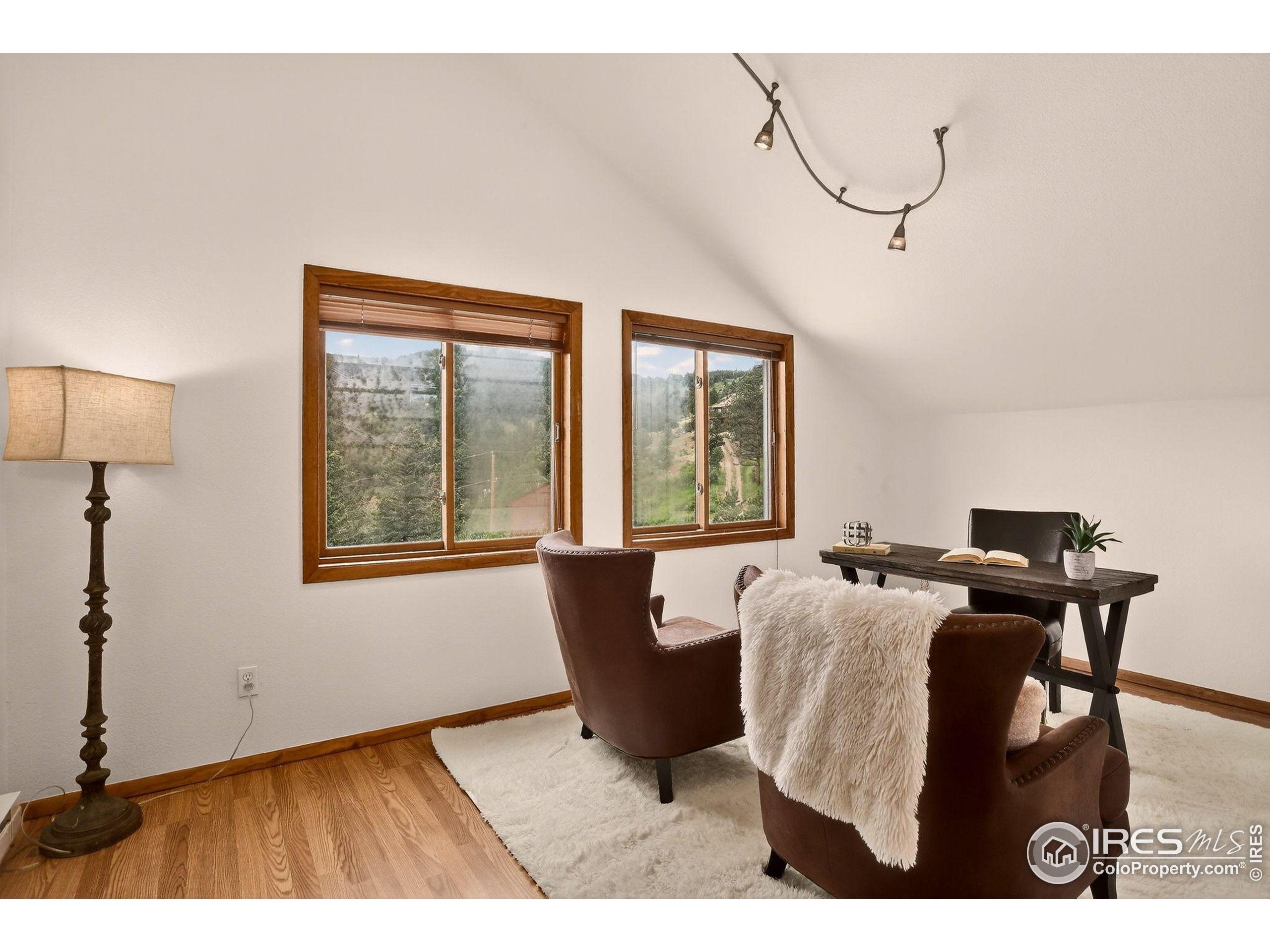 Boulder, Colorado, 80302, United States, 3 Bedrooms Bedrooms, ,1 BathroomBathrooms,Residential,For Sale,1890099