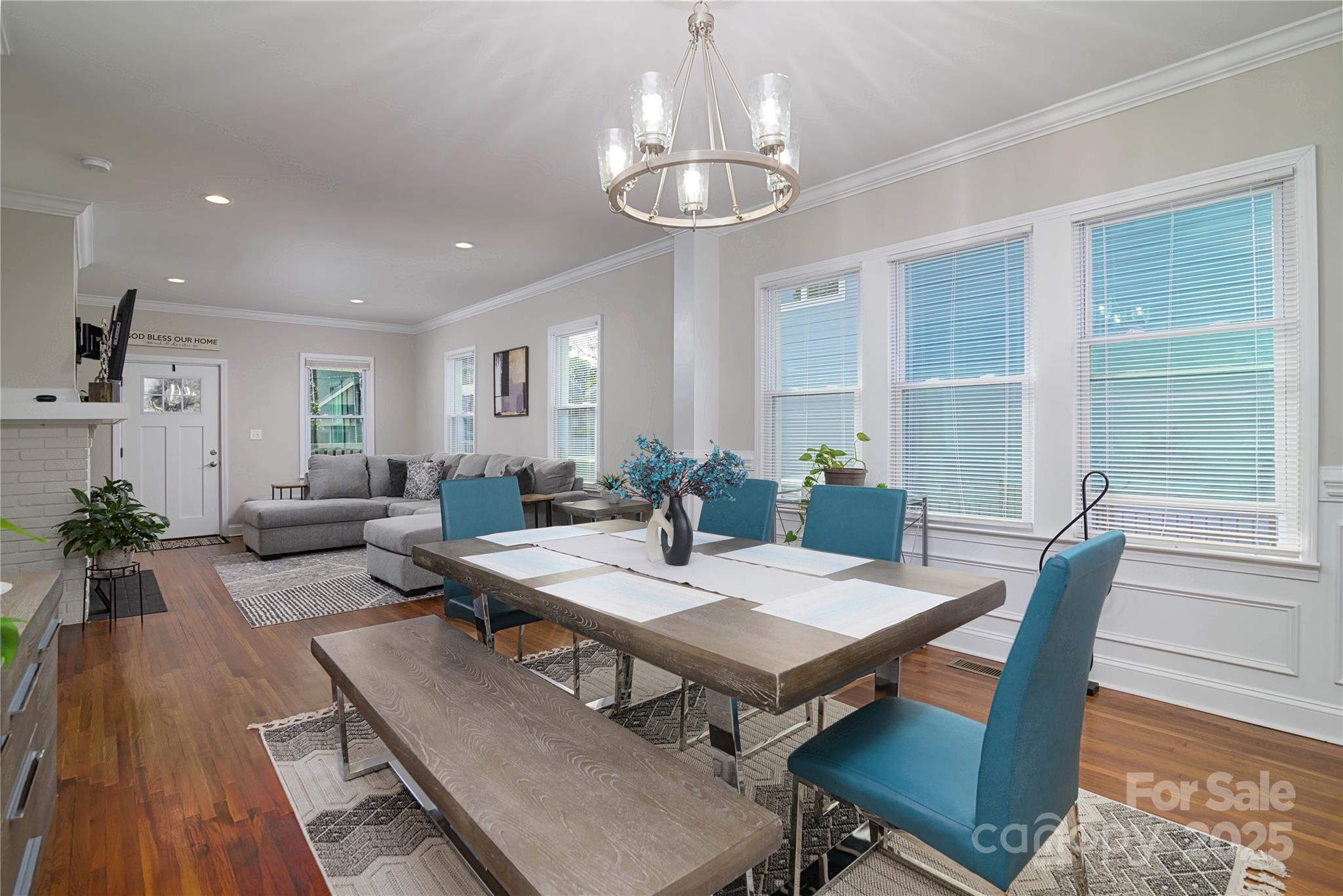 Charlotte, North Carolina, 28208, United States, 3 Bedrooms Bedrooms, ,2 BathroomsBathrooms,Residential,For Sale,1911586