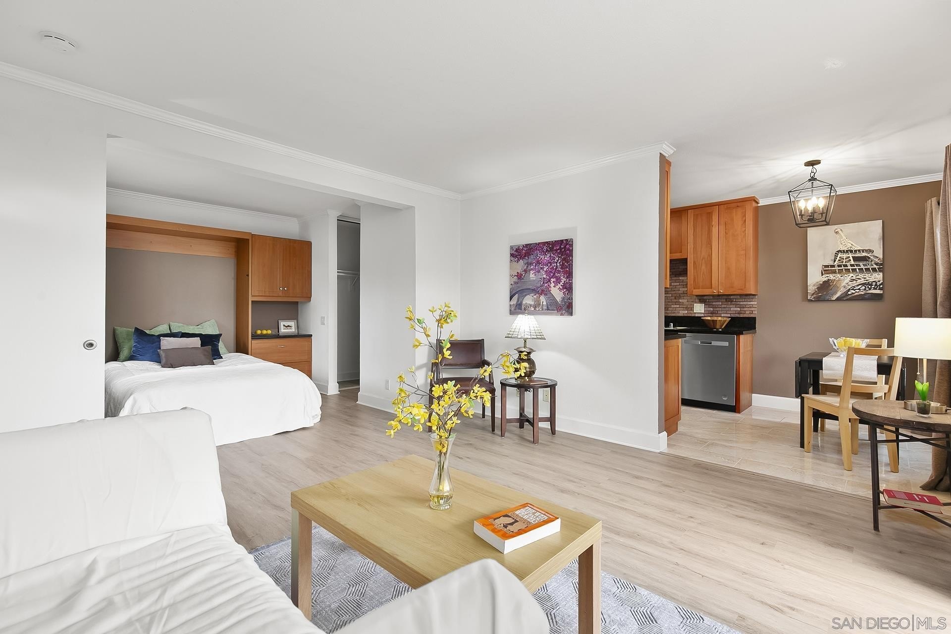 8512 Via Mallorca F, La Jolla, California, 92037, United States, 1 Bedroom Bedrooms, ,1 BathroomBathrooms,Residential,For Sale,8512 Via Mallorca F,1682425