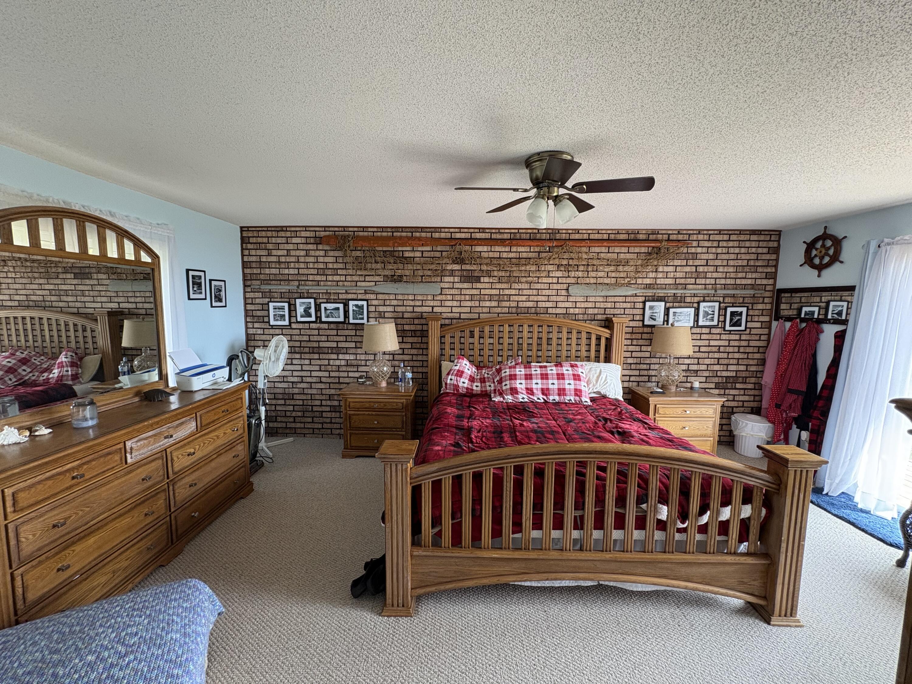 Naubinway, Michigan, 49762, United States, 3 Bedrooms Bedrooms, ,2 BathroomsBathrooms,Residential,For Sale,1840338