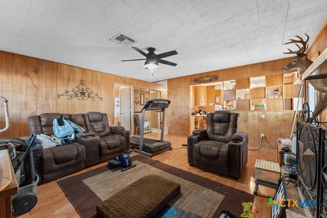 Seguin, Texas, 78155, United States, 4 Bedrooms Bedrooms, ,2 BathroomsBathrooms,Residential,For Sale,2049245