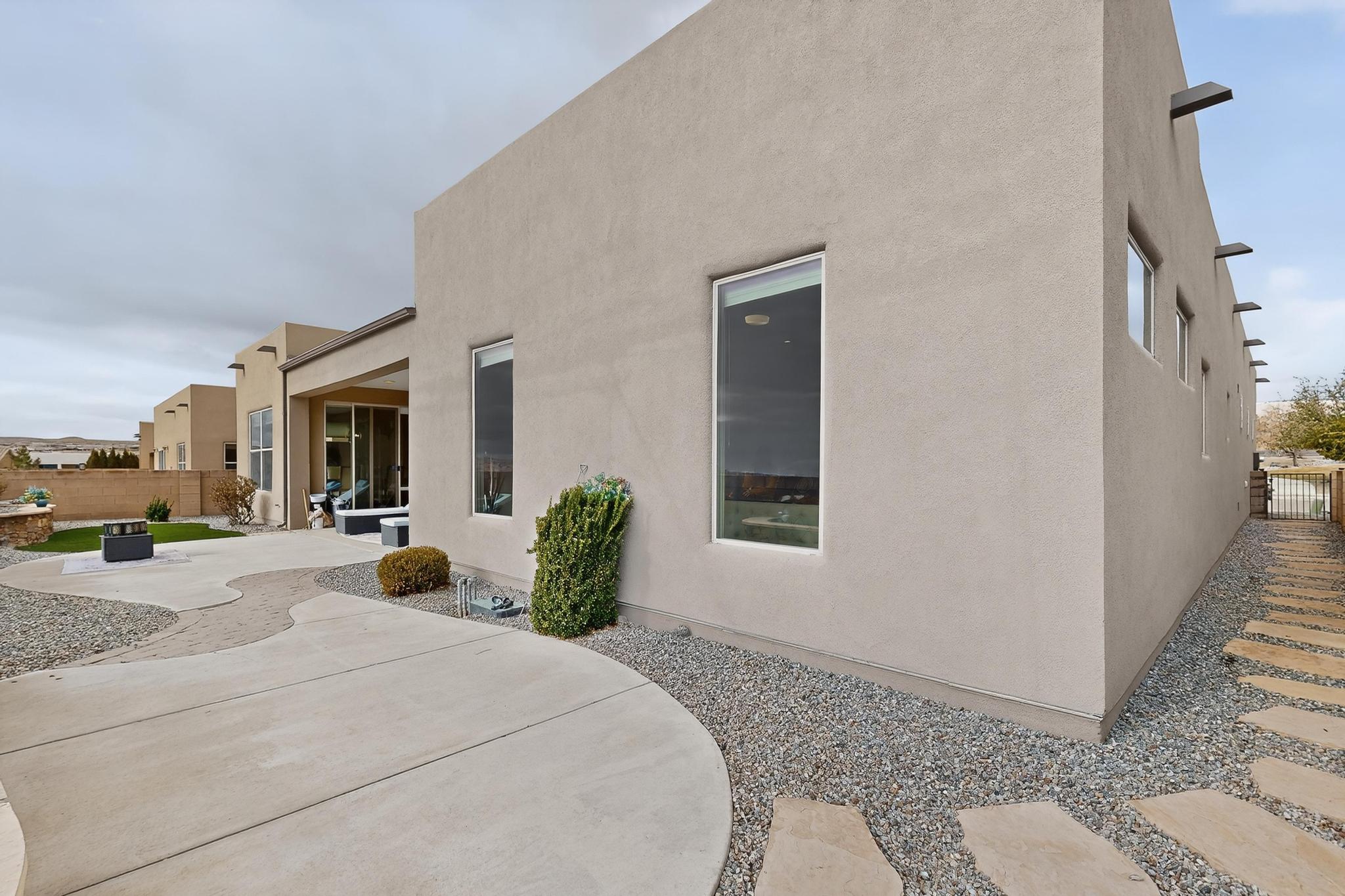 Albuquerque, New Mexico, 87120, United States, 3 Bedrooms Bedrooms, ,3 BathroomsBathrooms,Residential,For Sale,2008815