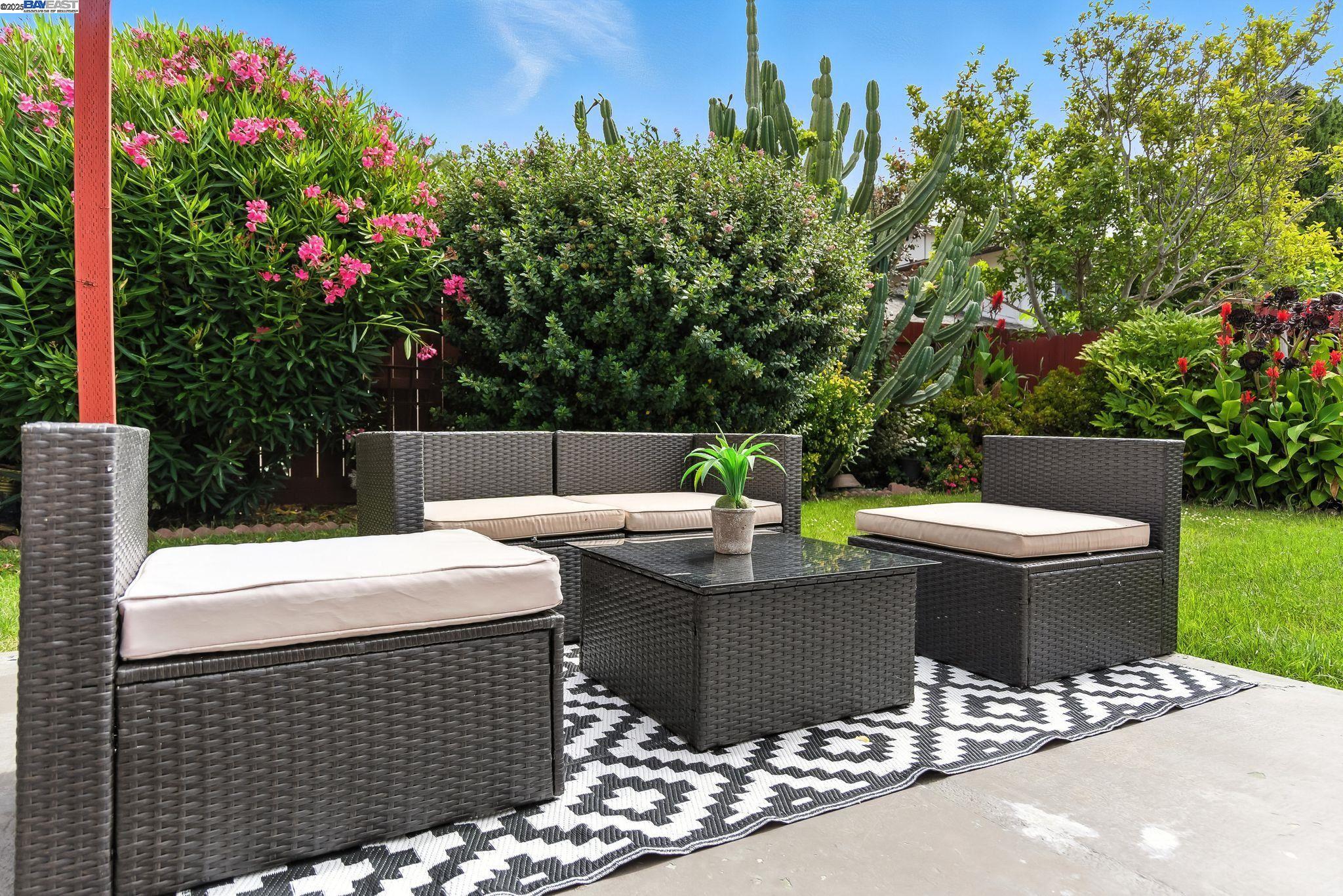 Newark, California, 94560, United States, 3 Bedrooms Bedrooms, ,2 BathroomsBathrooms,Residential,For Sale,1947104
