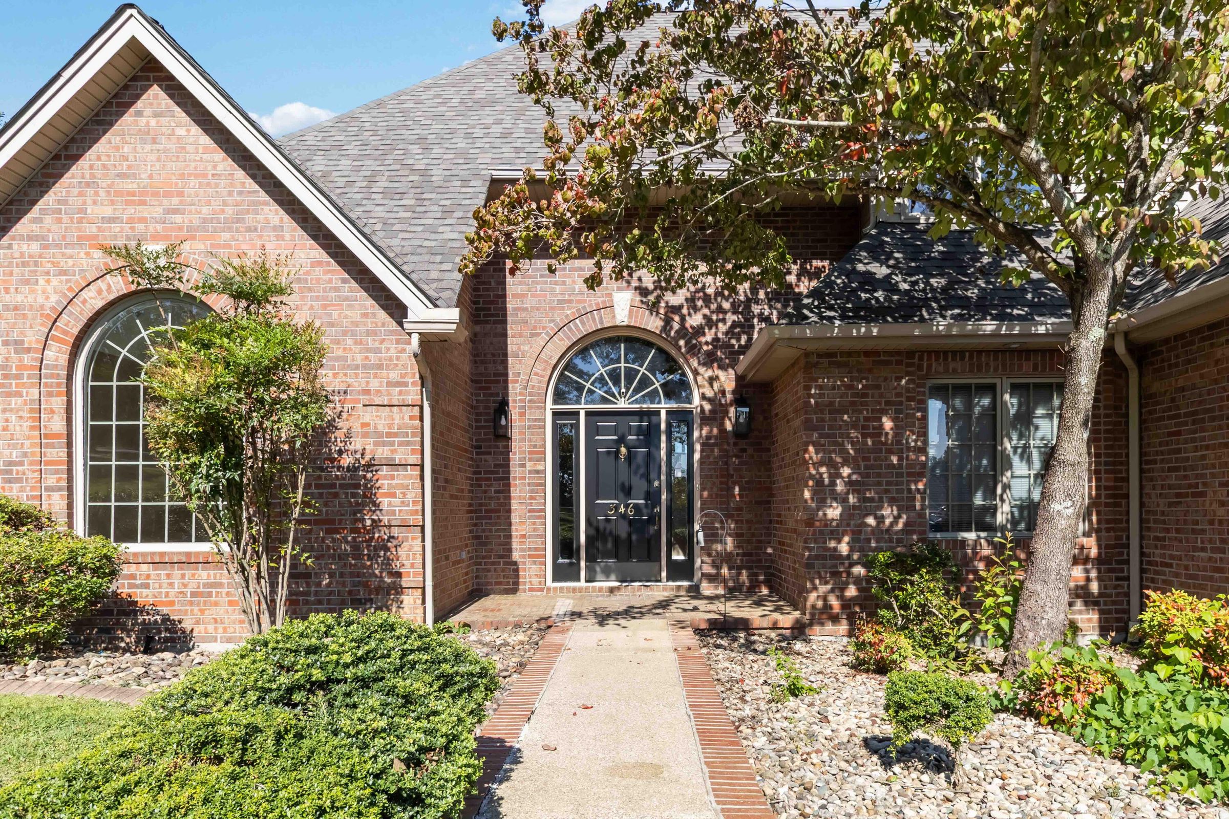 London, Kentucky, 40744, United States, 5 Bedrooms Bedrooms, ,4 BathroomsBathrooms,Residential,For Sale,2006451