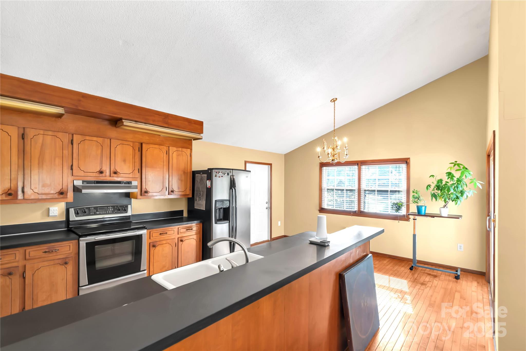 Kings Mountain, North Carolina, 28086, United States, 3 Bedrooms Bedrooms, ,3 BathroomsBathrooms,Residential,For Sale,1941598