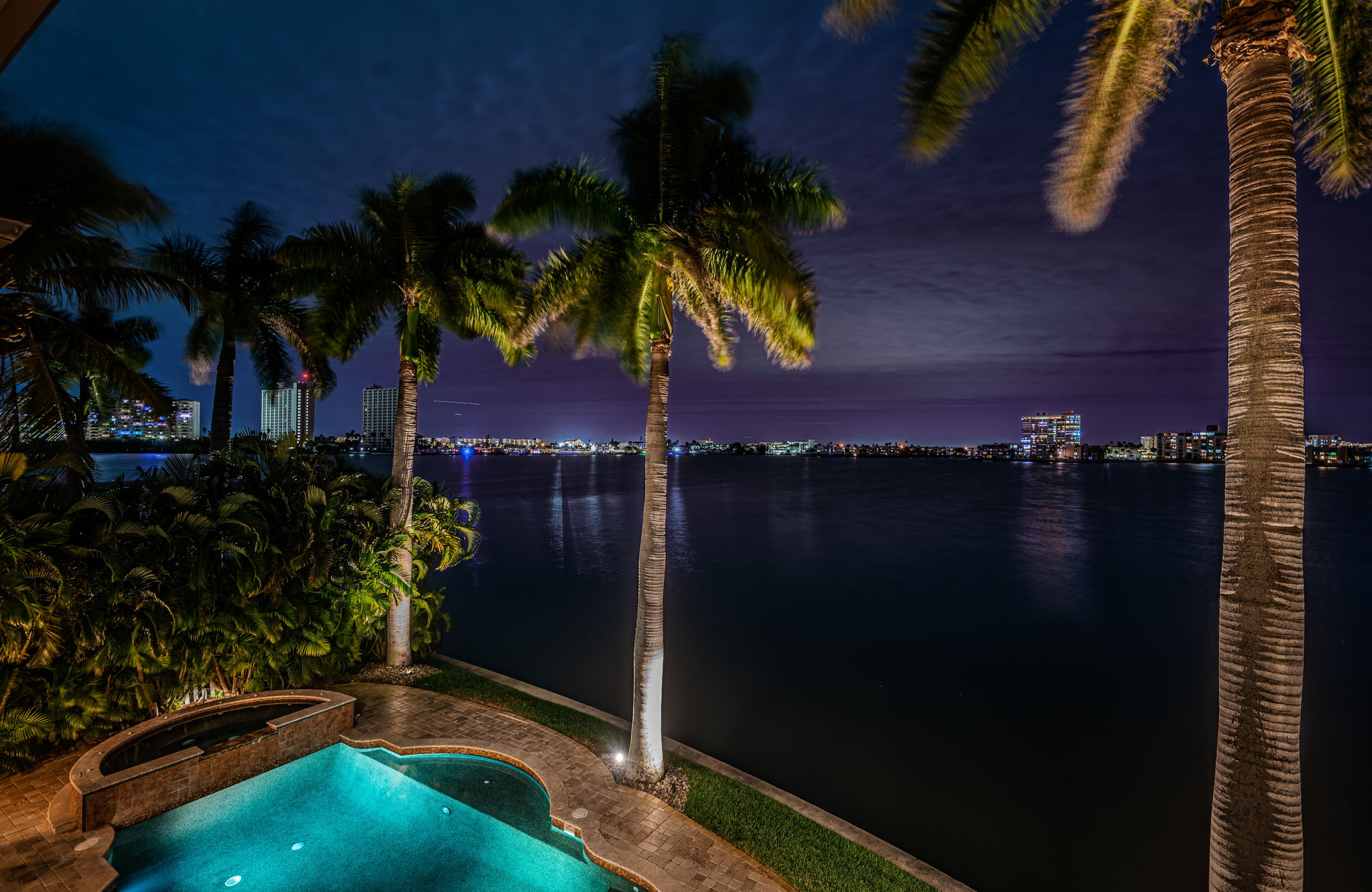 St Petersburg, Florida, 33707, United States, 5 Bedrooms Bedrooms, ,5 BathroomsBathrooms,Residential,For Sale,2007772