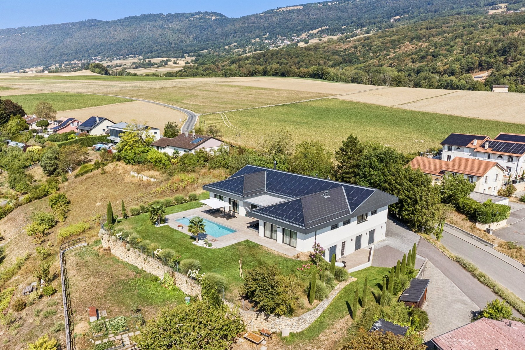  Exclusive: Contemporary home with panoramic views of the Alps and the lake - 物件實景