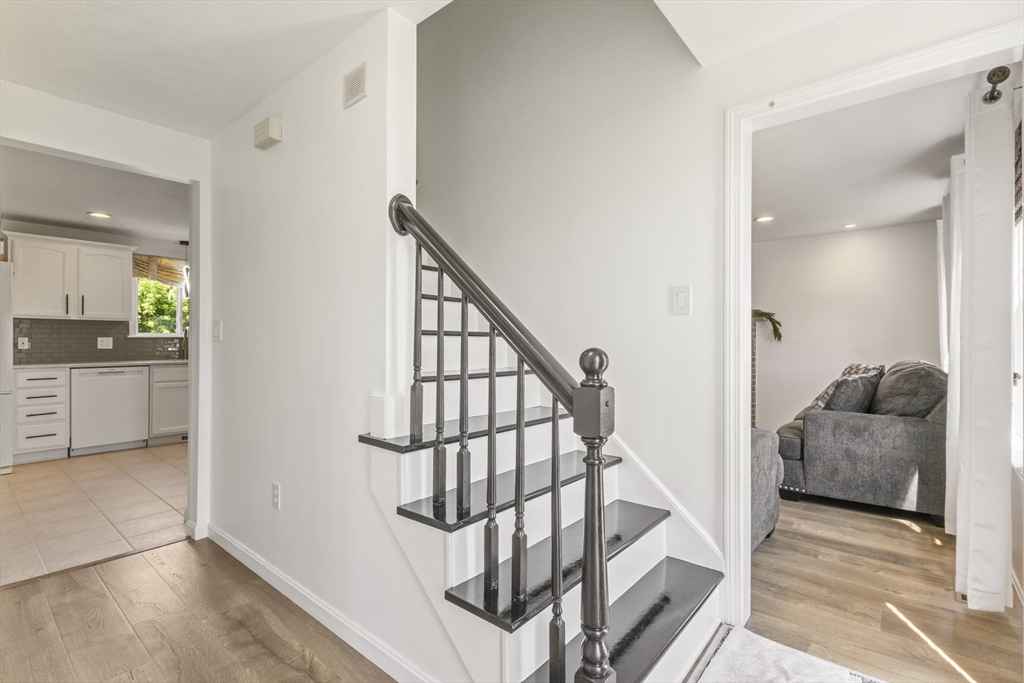 Bellingham, Massachusetts, 02019, United States, 3 Bedrooms Bedrooms, ,3 BathroomsBathrooms,Residential,For Sale,1938371