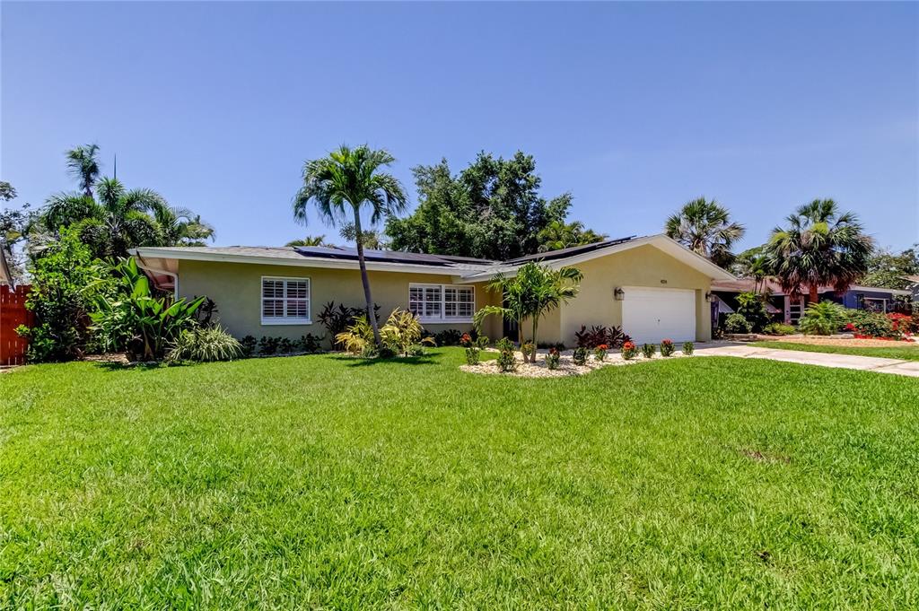 St Petersburg, Florida, 33703, United States, 3 Bedrooms Bedrooms, ,2 BathroomsBathrooms,Residential,For Sale,1821049