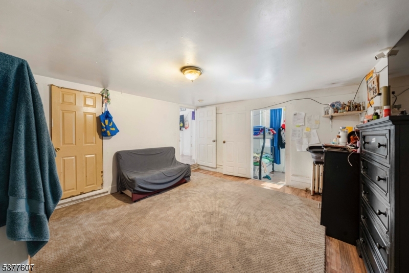 Plainfield City, New Jersey, 07060, United States, 8 Bedrooms Bedrooms, ,5 BathroomsBathrooms,Residential,For Sale,1933481