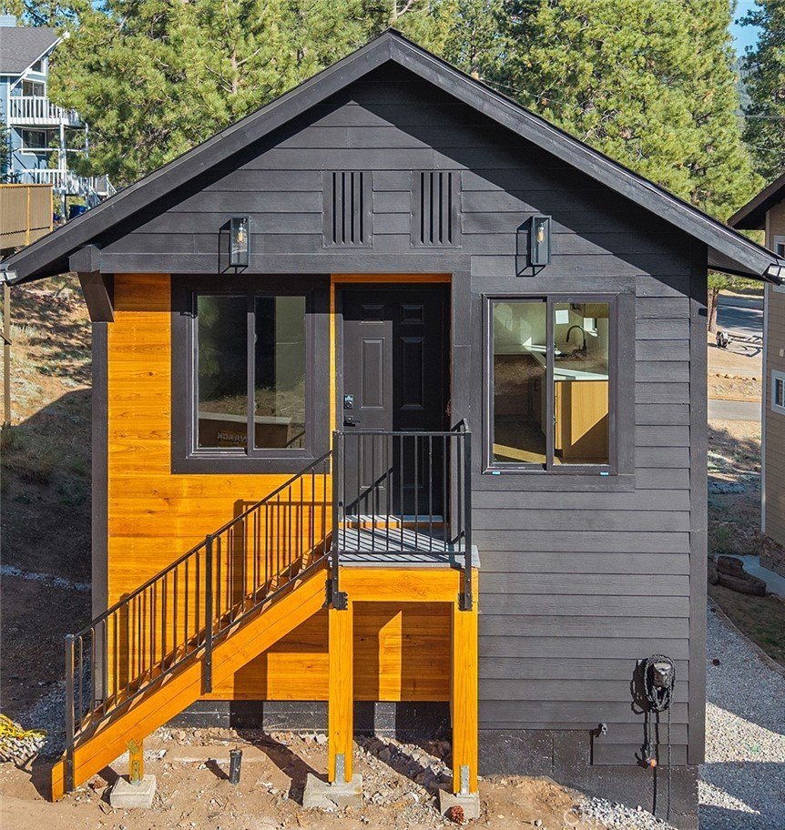 Big Bear Lake, California, 92315, United States, 3 Bedrooms Bedrooms, ,2 BathroomsBathrooms,Residential,For Sale,1896398