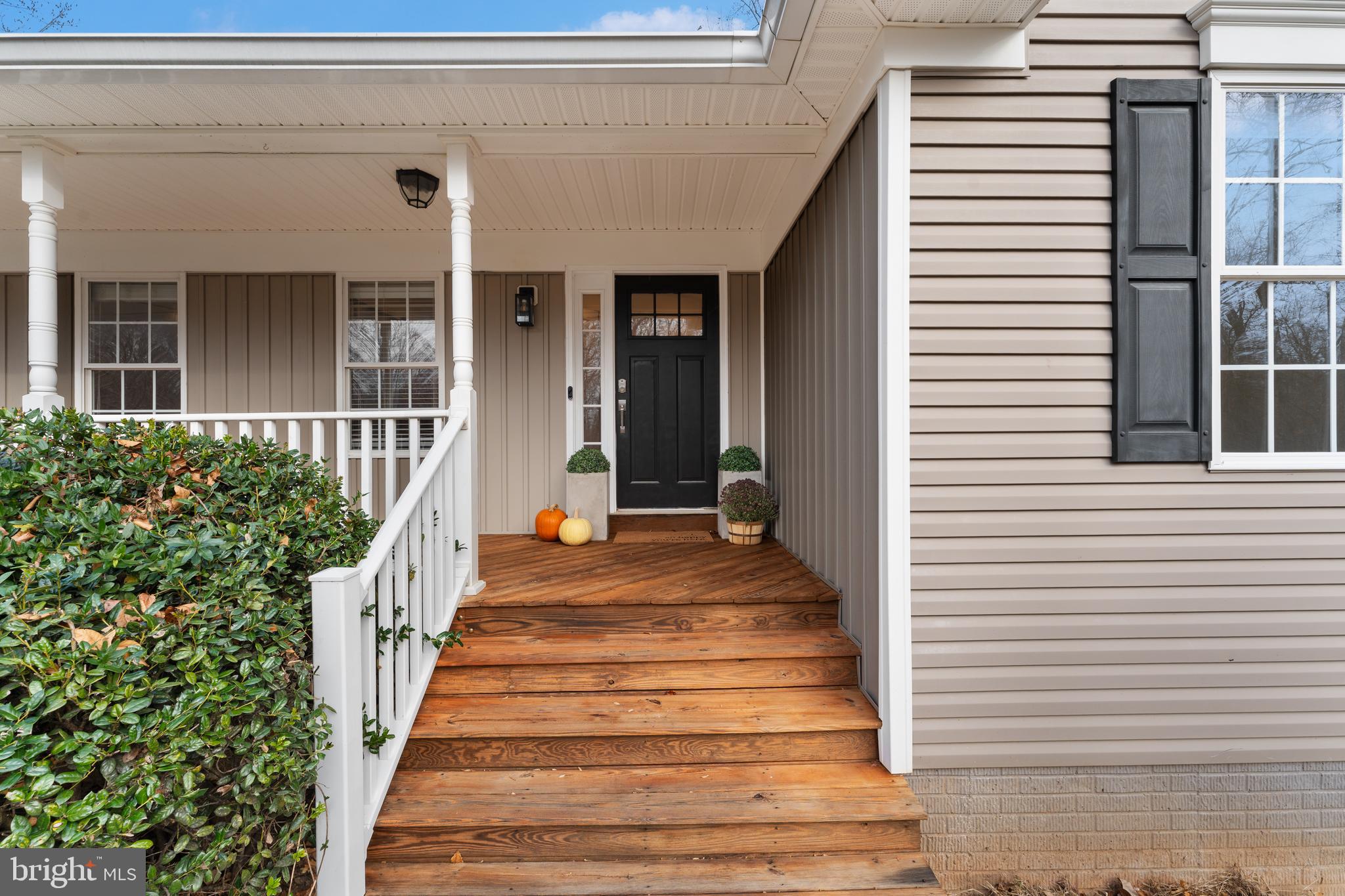 Locust Dale, Virginia, 22948, United States, 3 Bedrooms Bedrooms, ,4 BathroomsBathrooms,Residential,For Sale,1996627